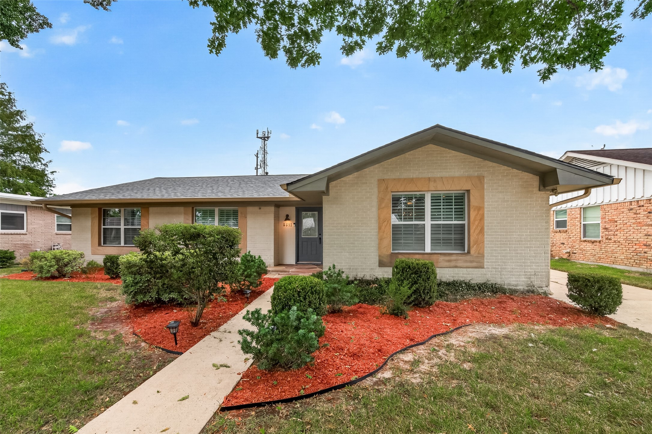 5511 Lymbar Drive