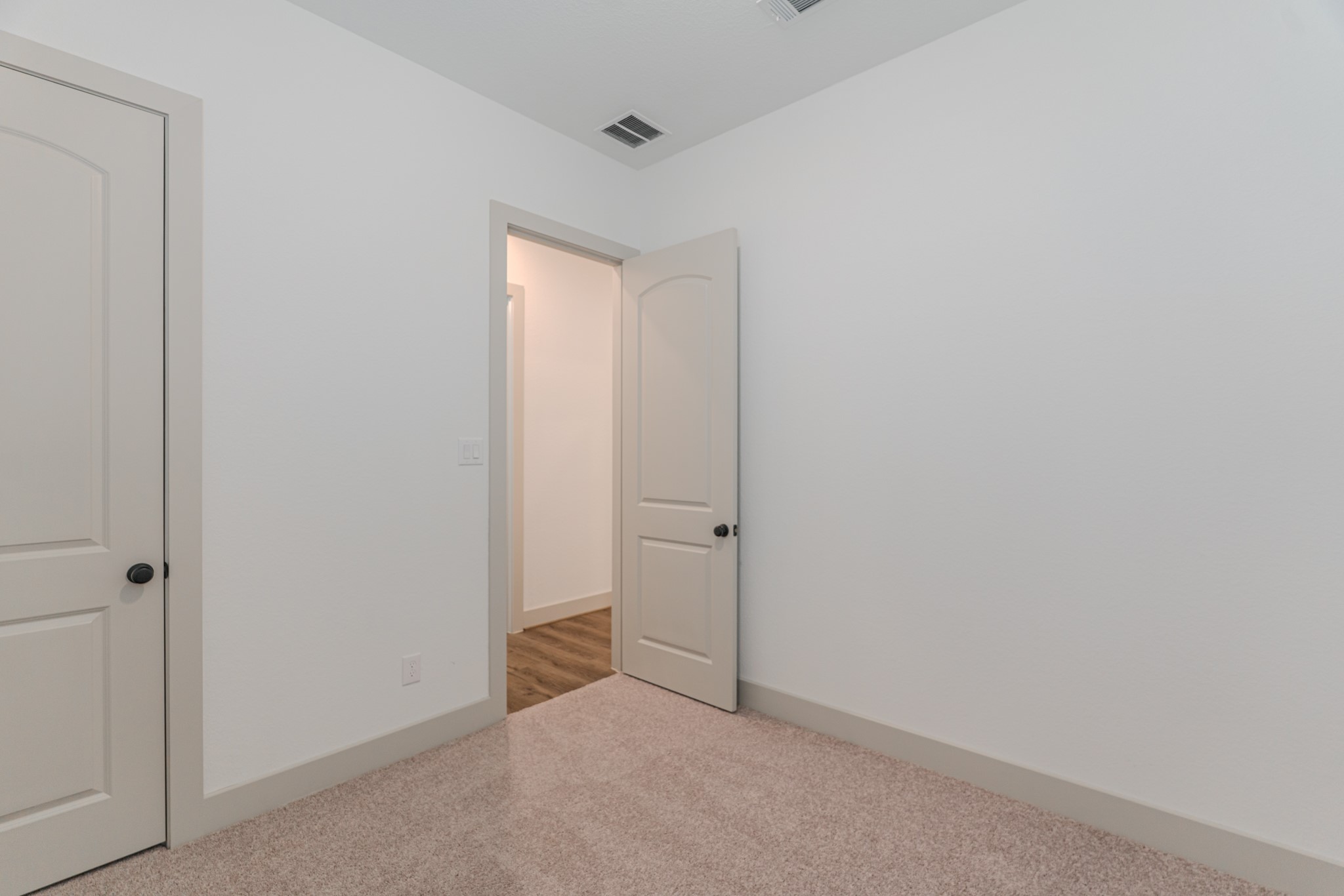 9322 Galloway Woods Trail Property Photo 29