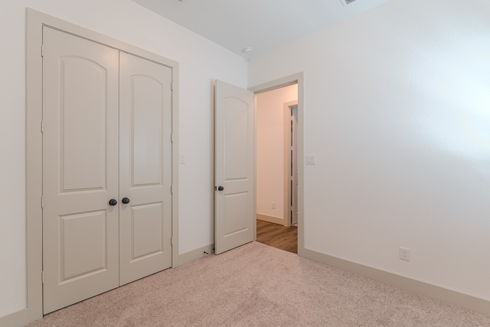 9322 Galloway Woods Trail Property Photo 32
