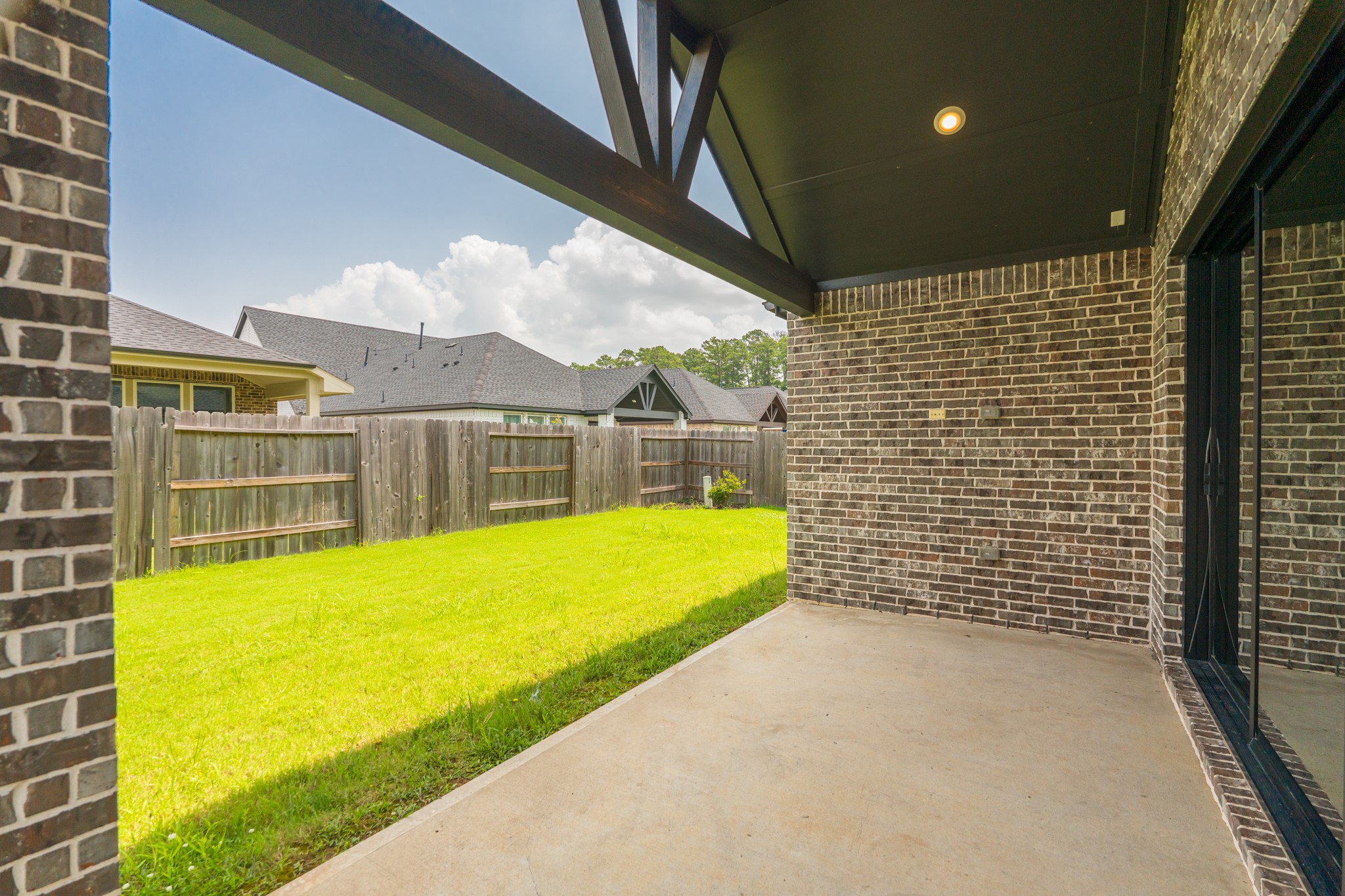9322 Galloway Woods Trail Property Photo 35