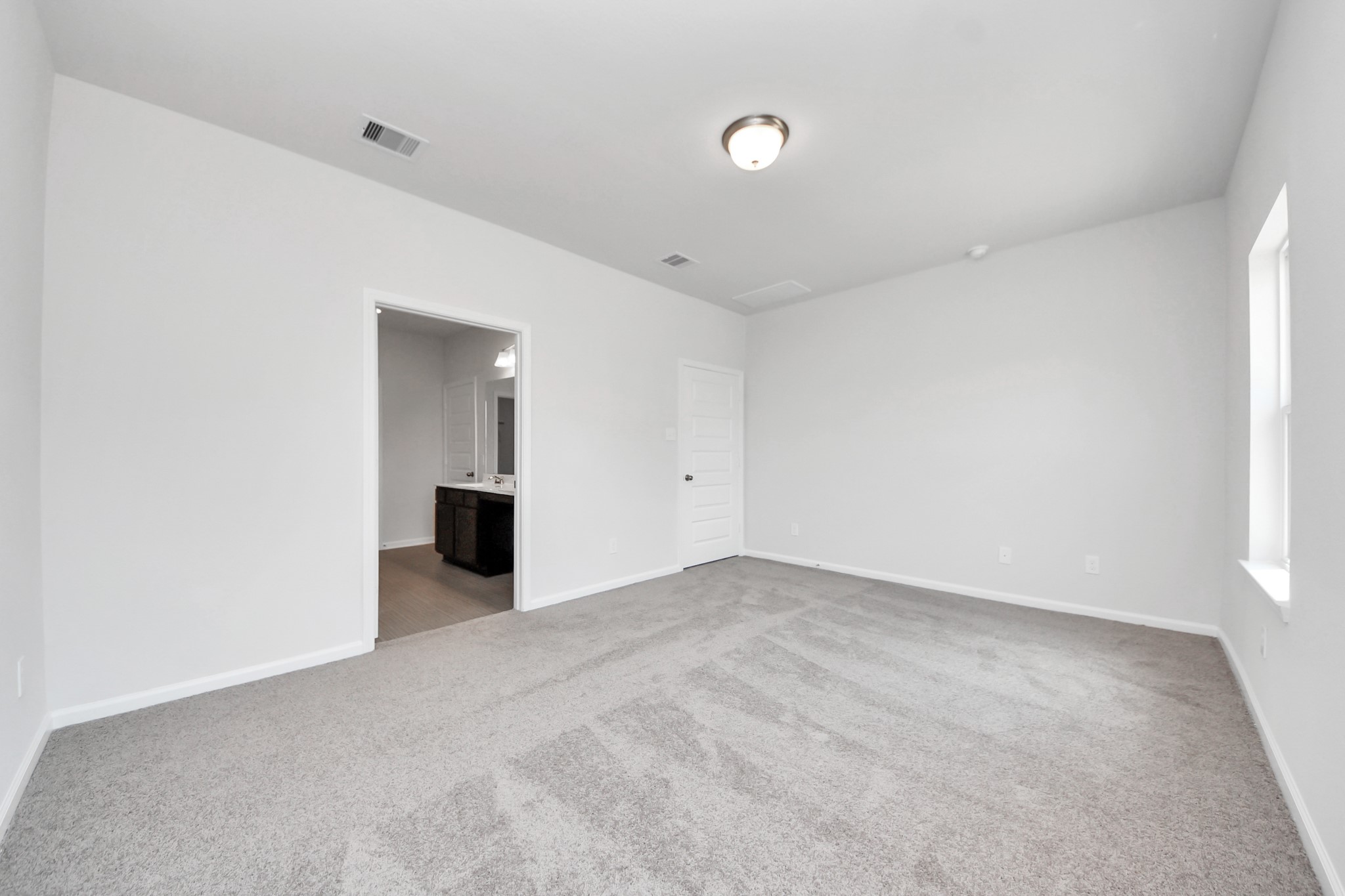 2715 Crested Creek Lane Property Photo 6