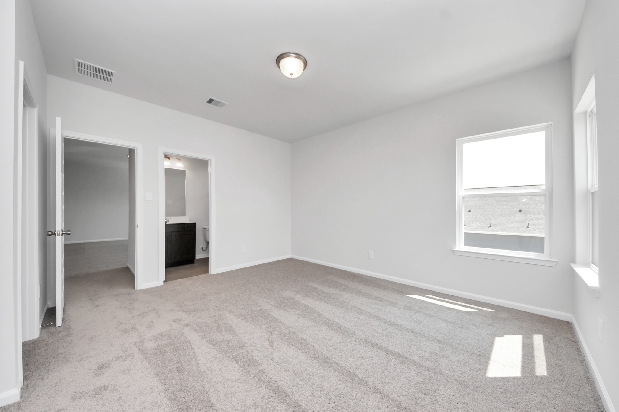 2715 Crested Creek Lane Property Photo 15