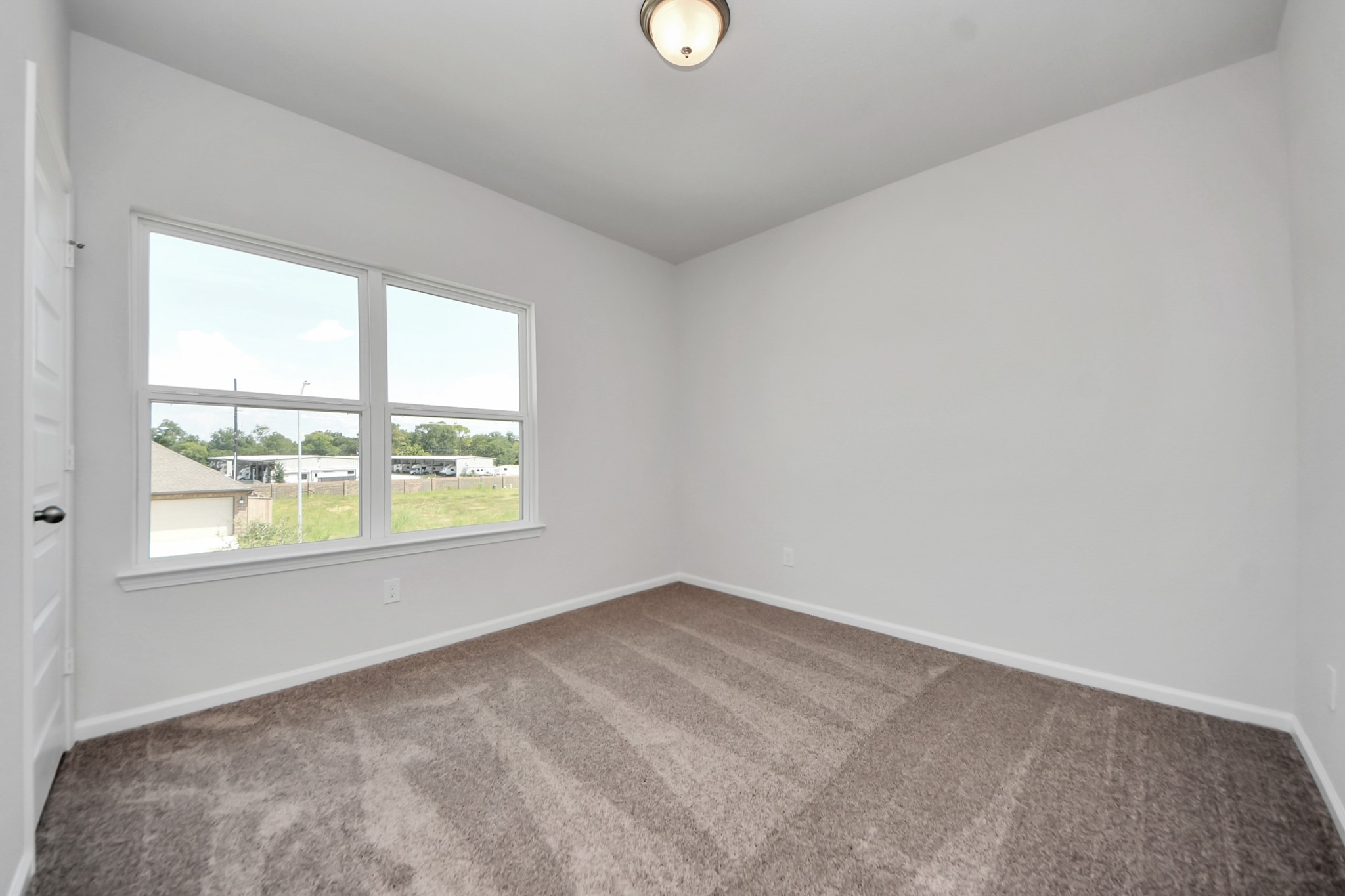 2715 Crested Creek Lane Property Photo 19