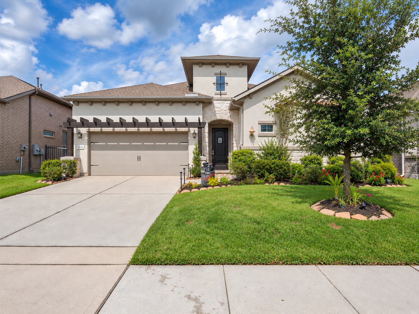 5030 Robin Park Court Property Photo 1