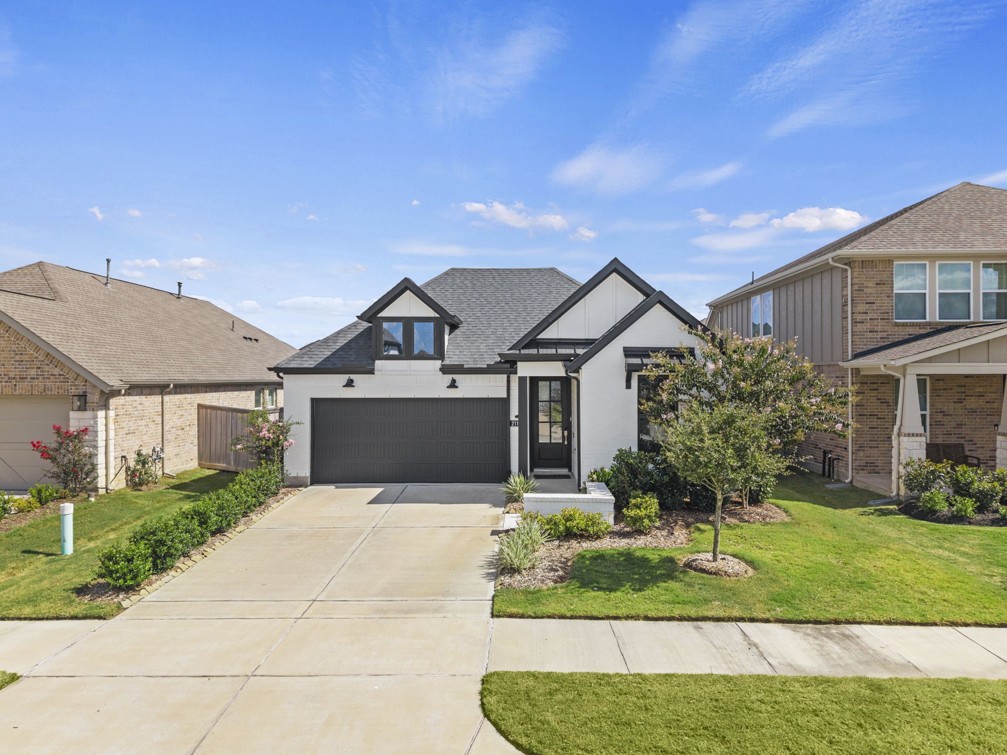 21127 Lady Of The Lake Lane Property Photo 11