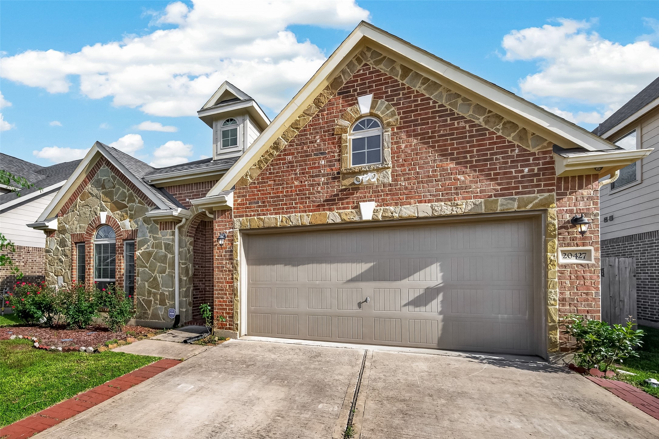 20427 Alpine Meadow Place Property Photo 1