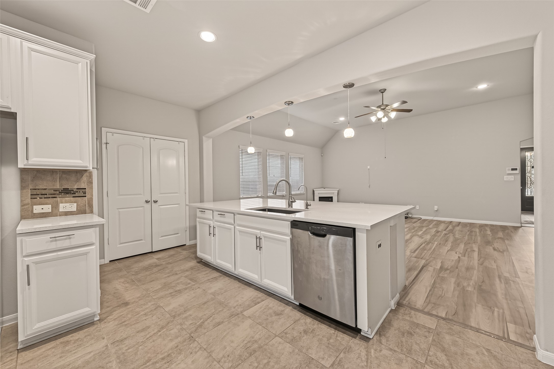 20427 Alpine Meadow Place Property Photo 16