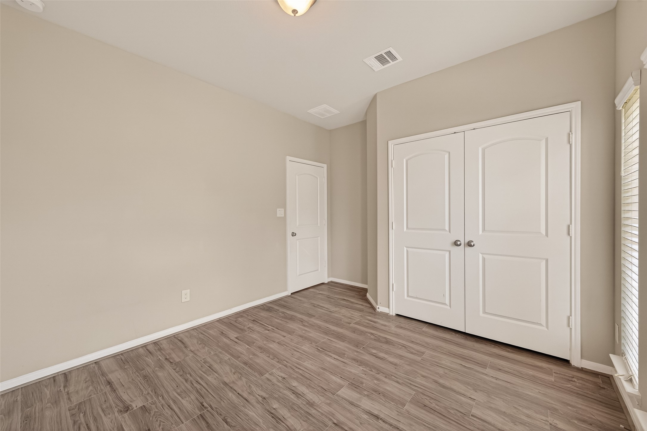 20427 Alpine Meadow Place Property Photo 24