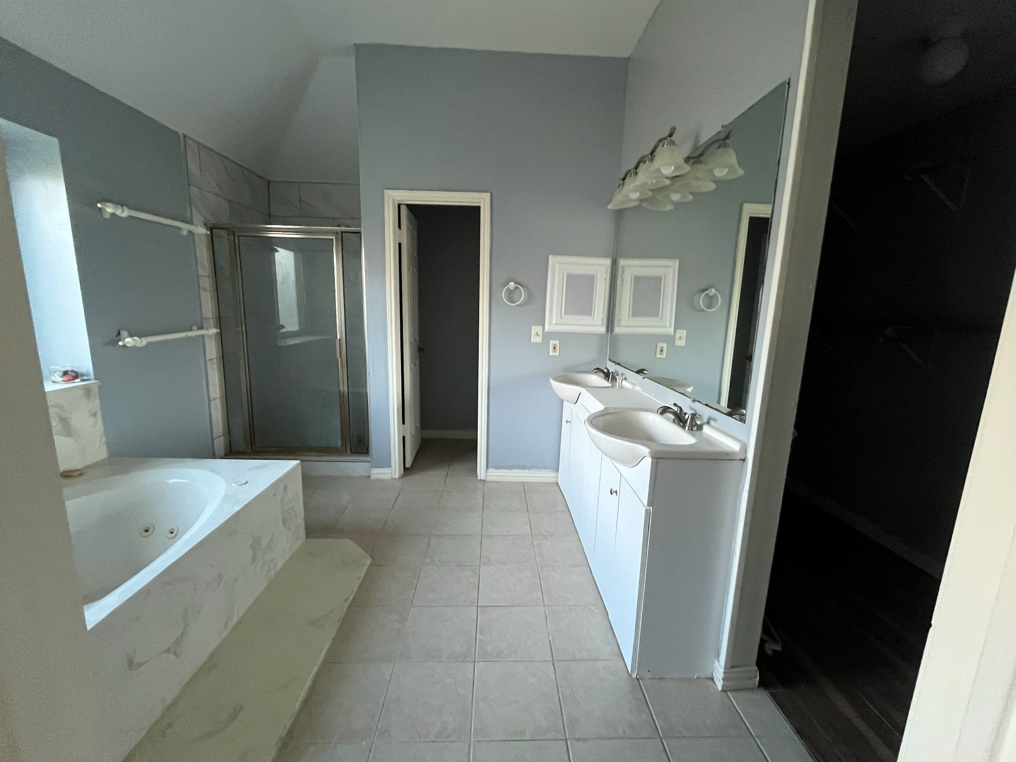 2318 Pheasant Creek Property Photo 5