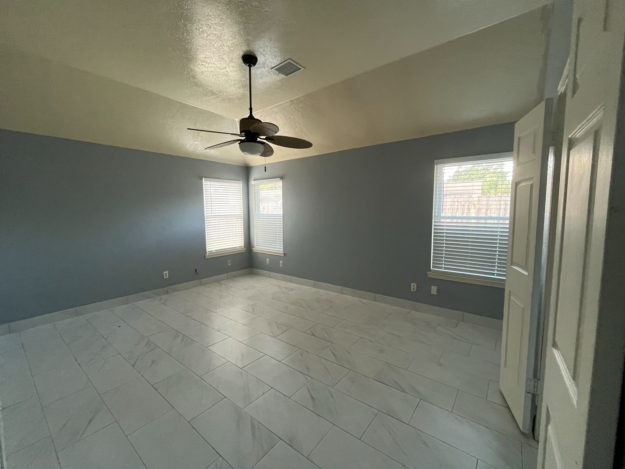 2318 Pheasant Creek Property Photo 6