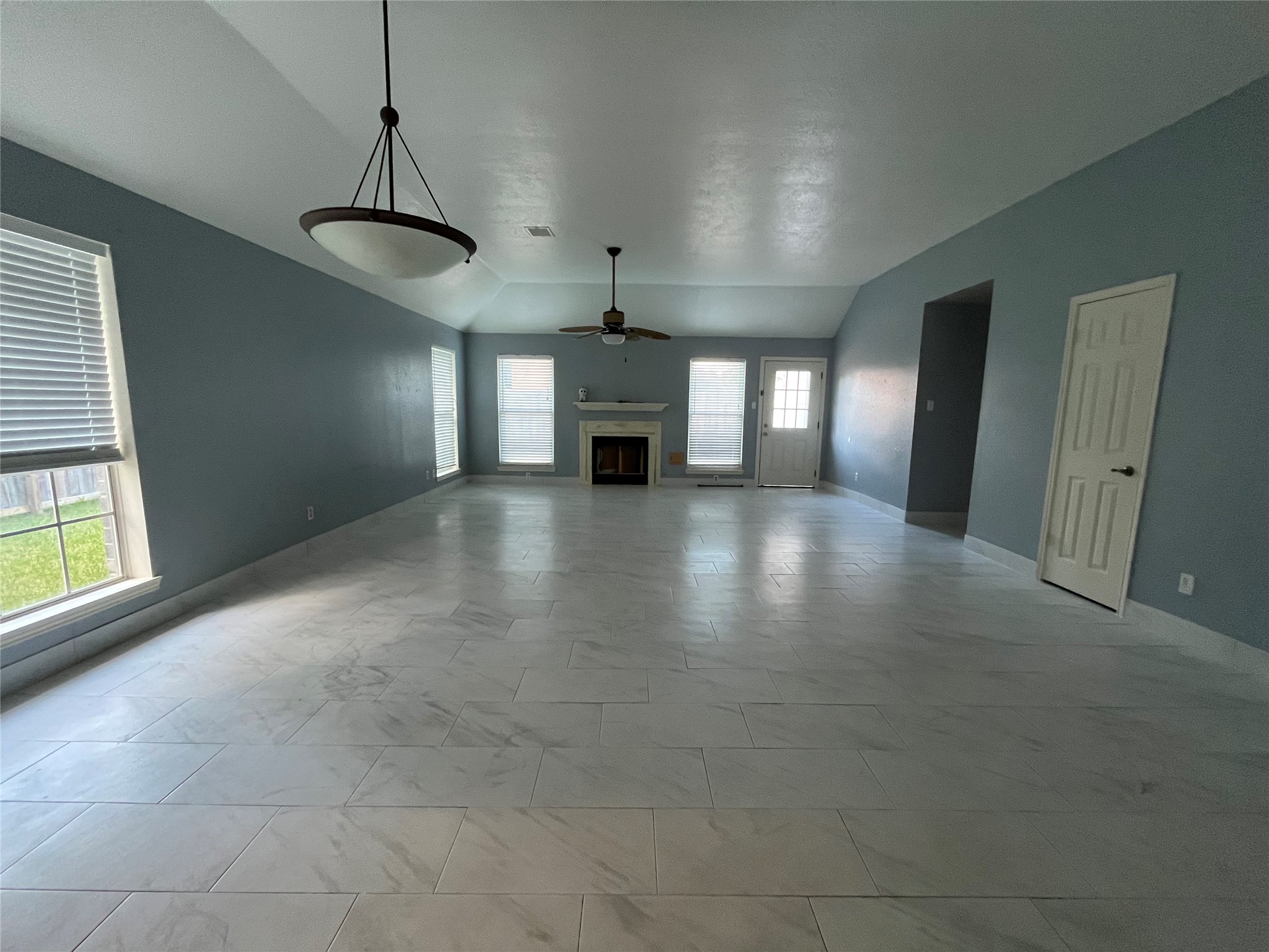 2318 Pheasant Creek Property Photo 7