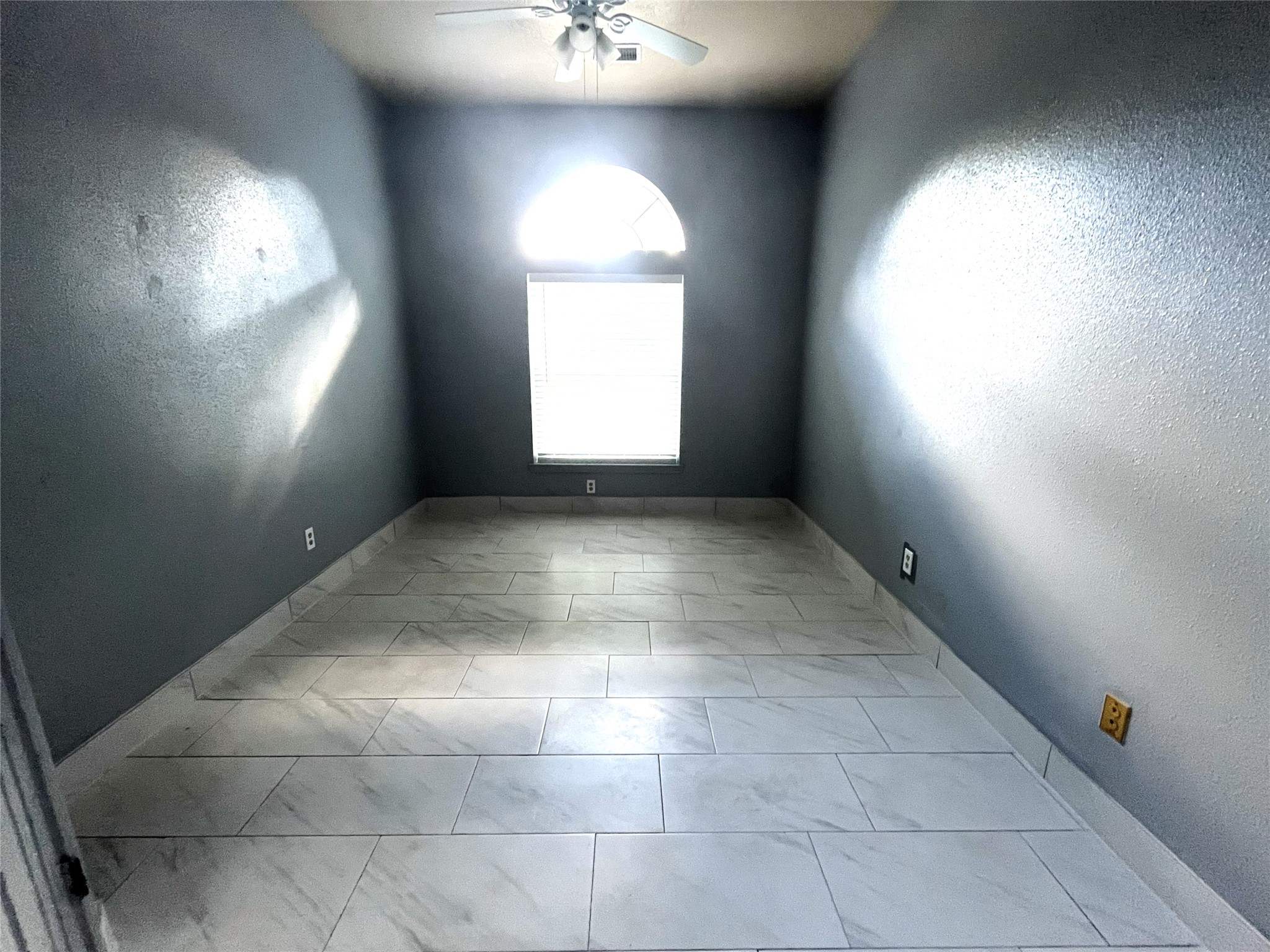2318 Pheasant Creek Property Photo 8