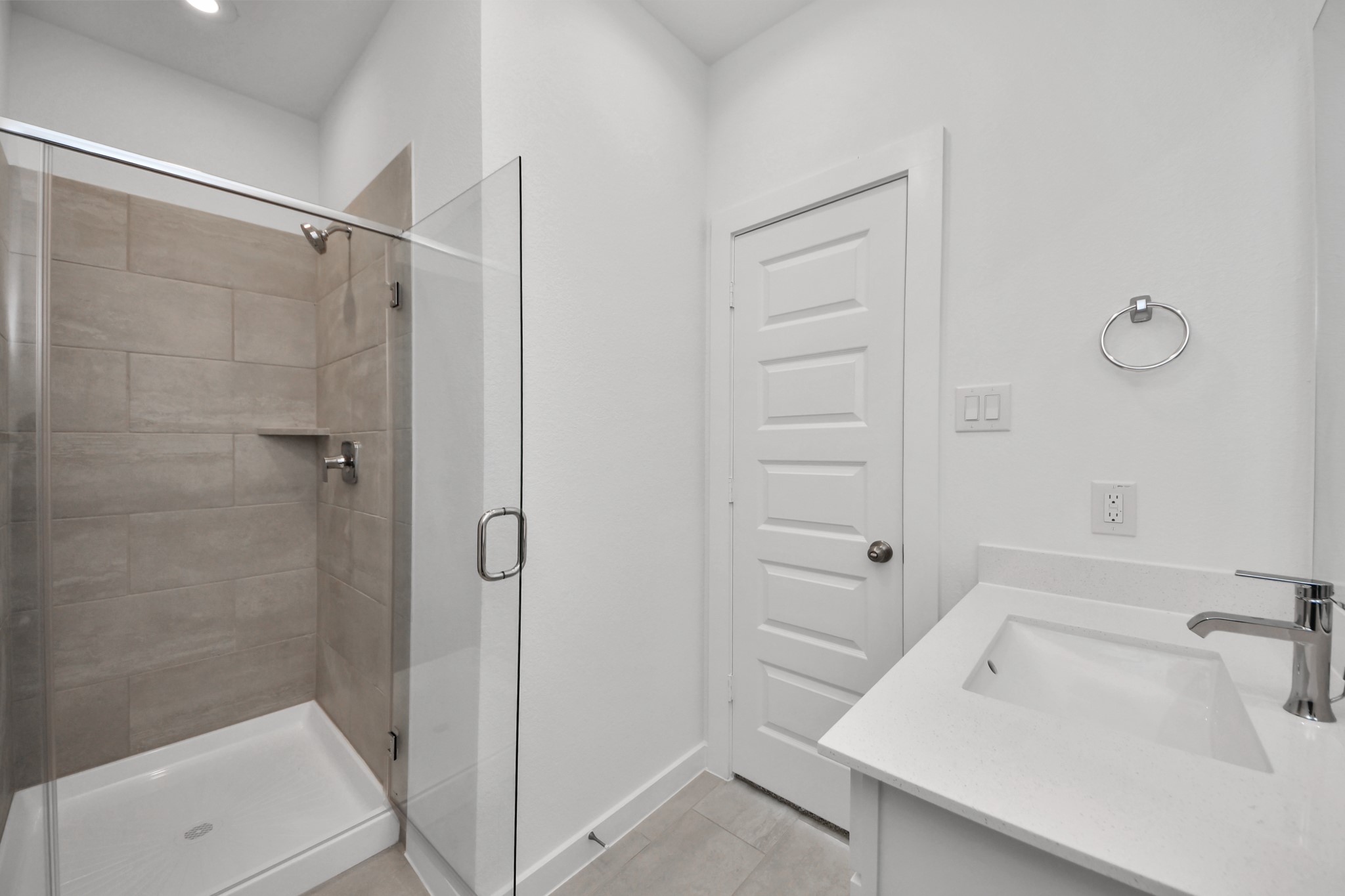 26371 Viva Drive Property Photo 6