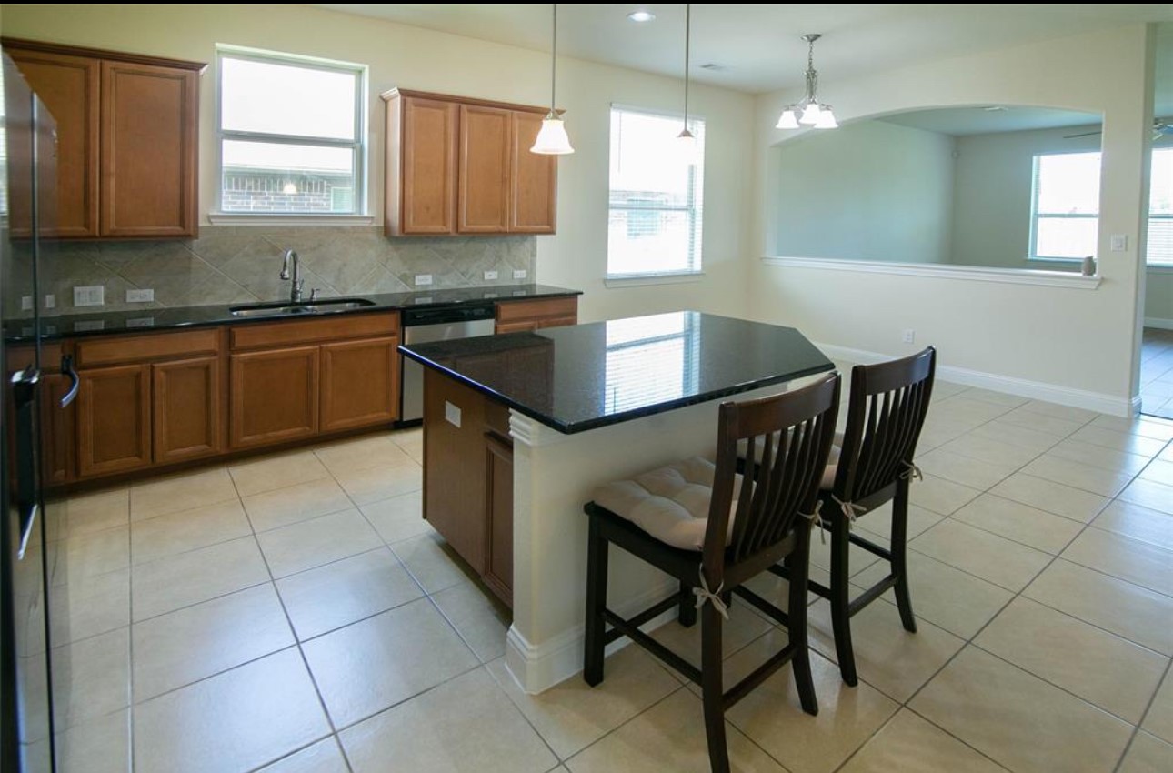 1327 Graham Trace Lane Property Photo 9