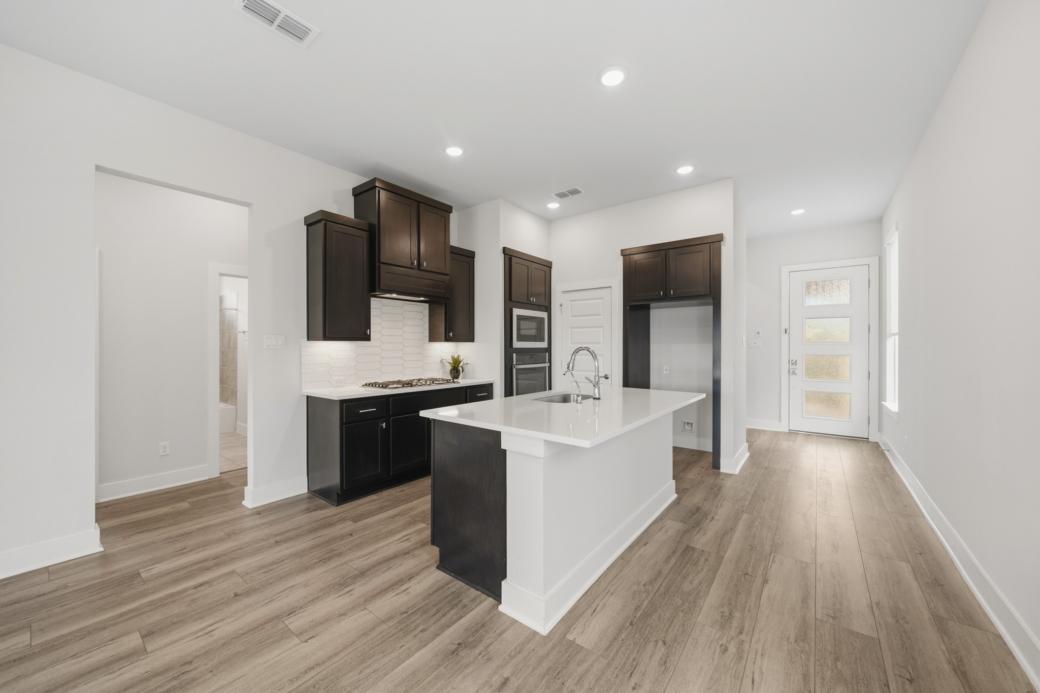 2506 Seedling Street Property Photo 6
