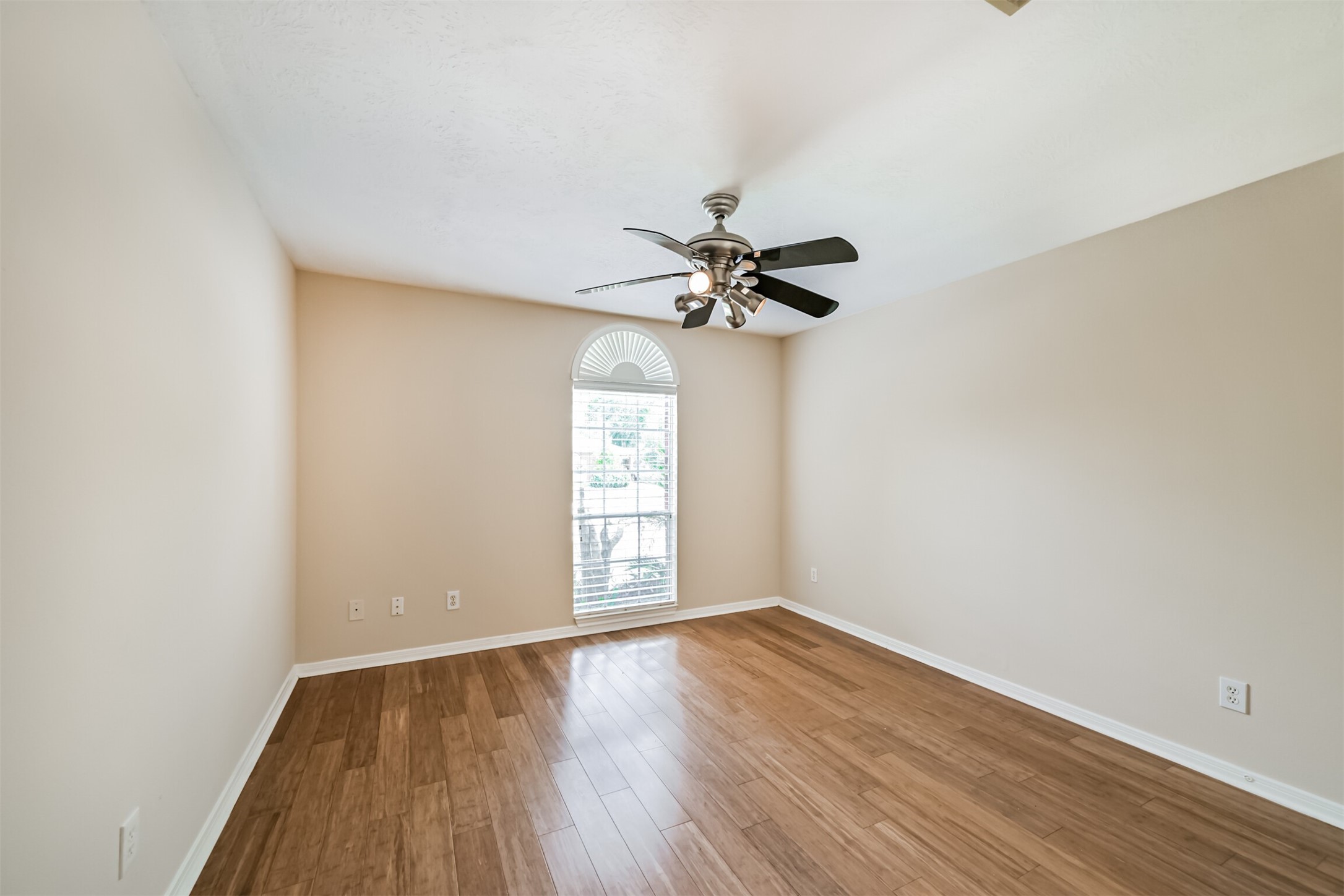 3519 Dry Creek Drive Property Photo 16