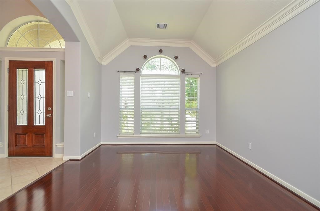 6726 Oakman Property Photo 3