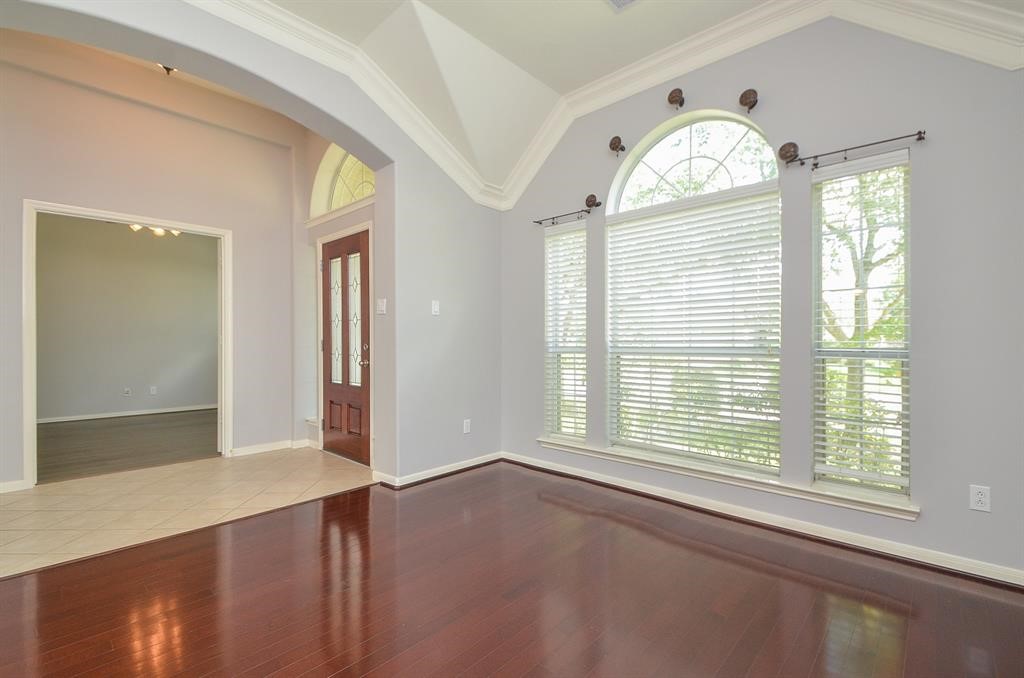 6726 Oakman Property Photo 4