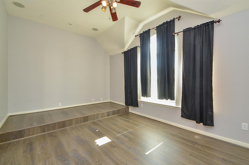 6726 Oakman Property Photo 10