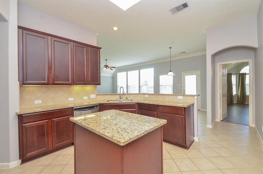 6726 Oakman Property Photo 13
