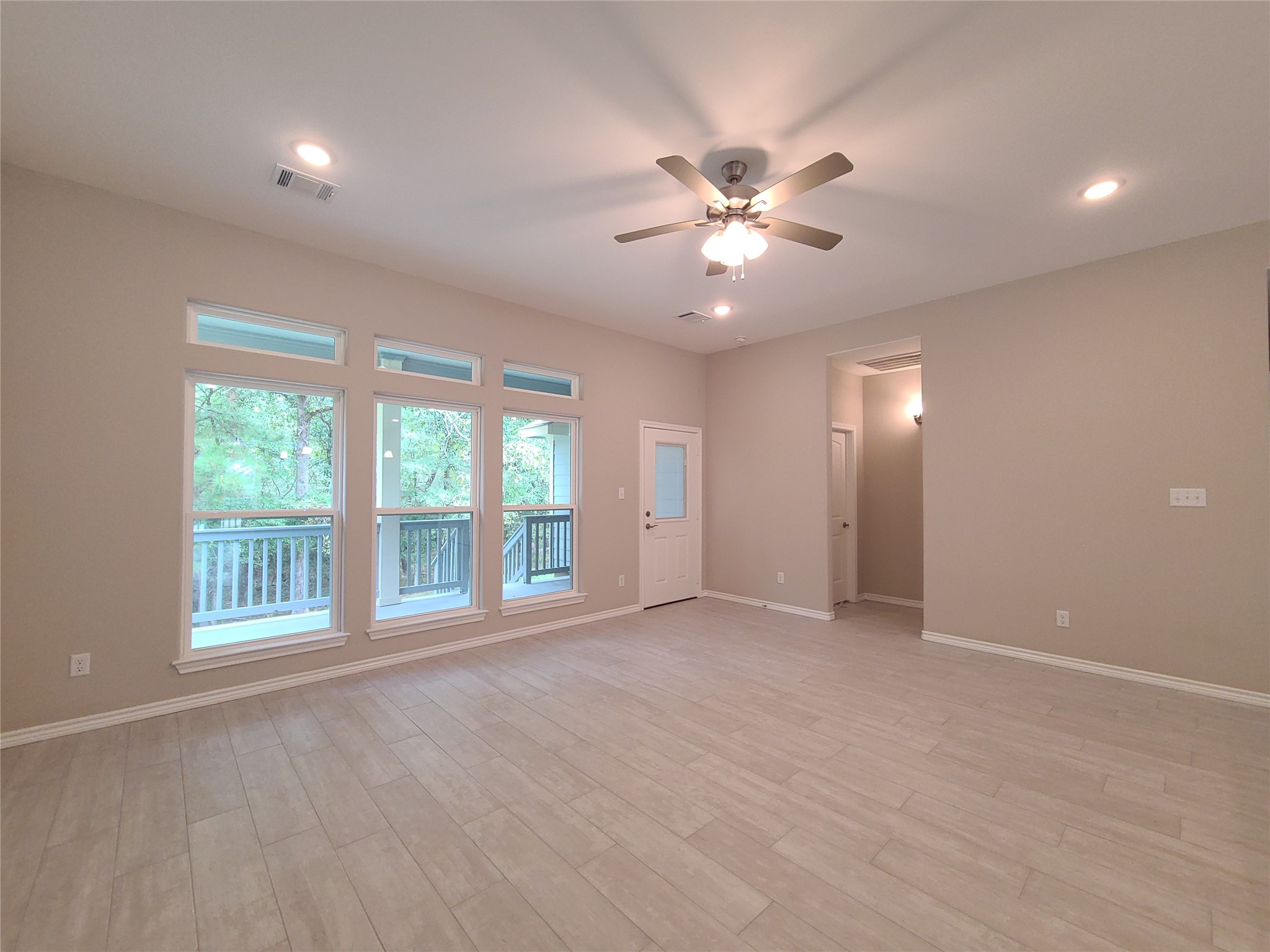 7 N Forest Drive Property Photo 5