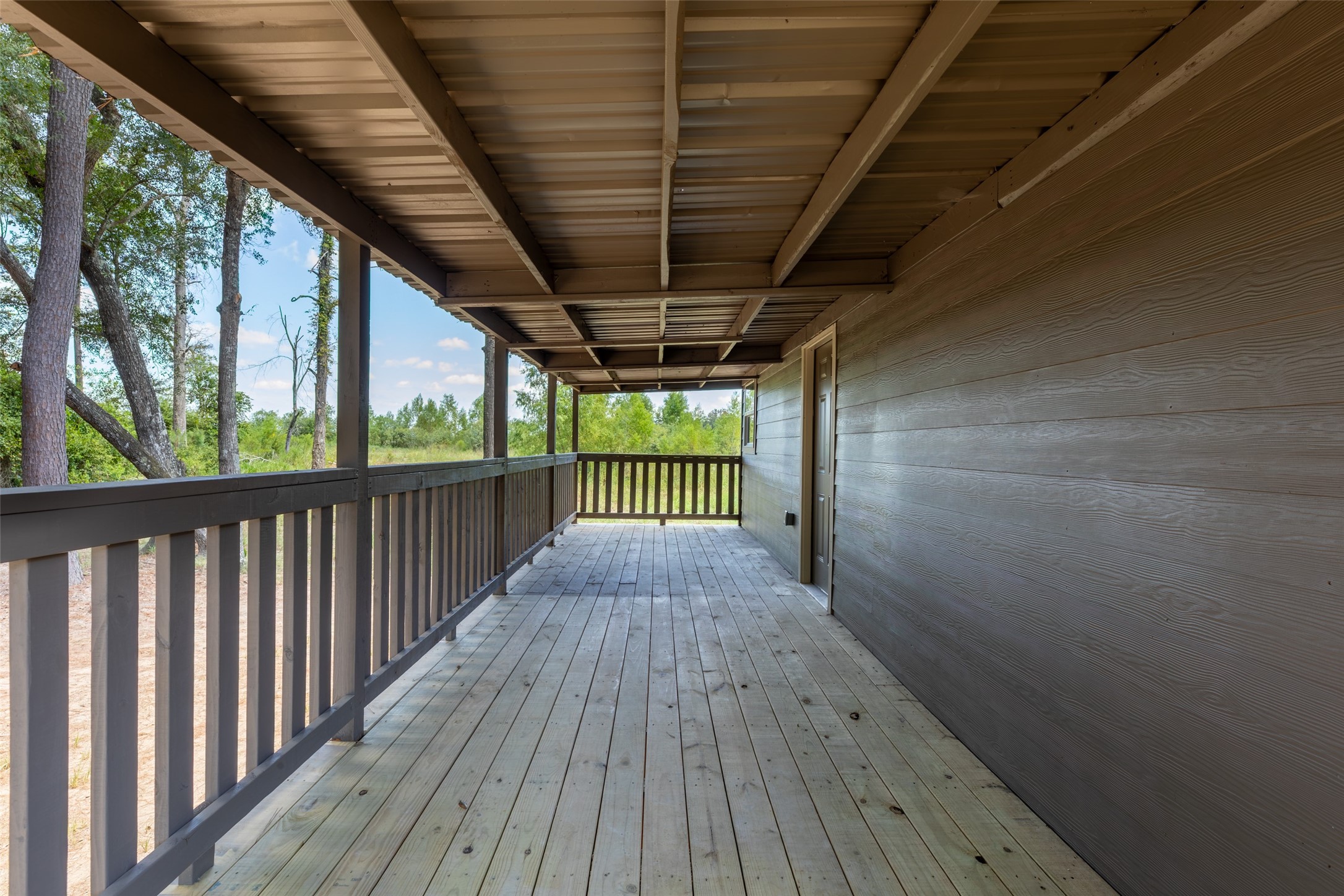 1906 County Road 3434 N Property Photo 32