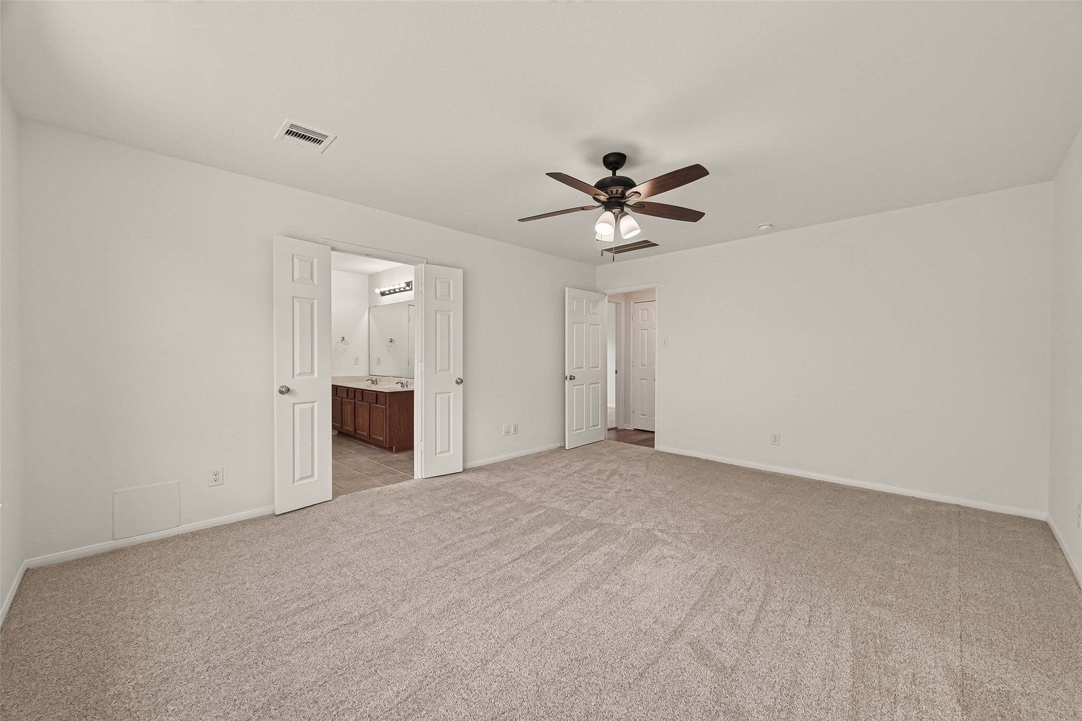 4714 Lake Rim Drive Property Photo 10