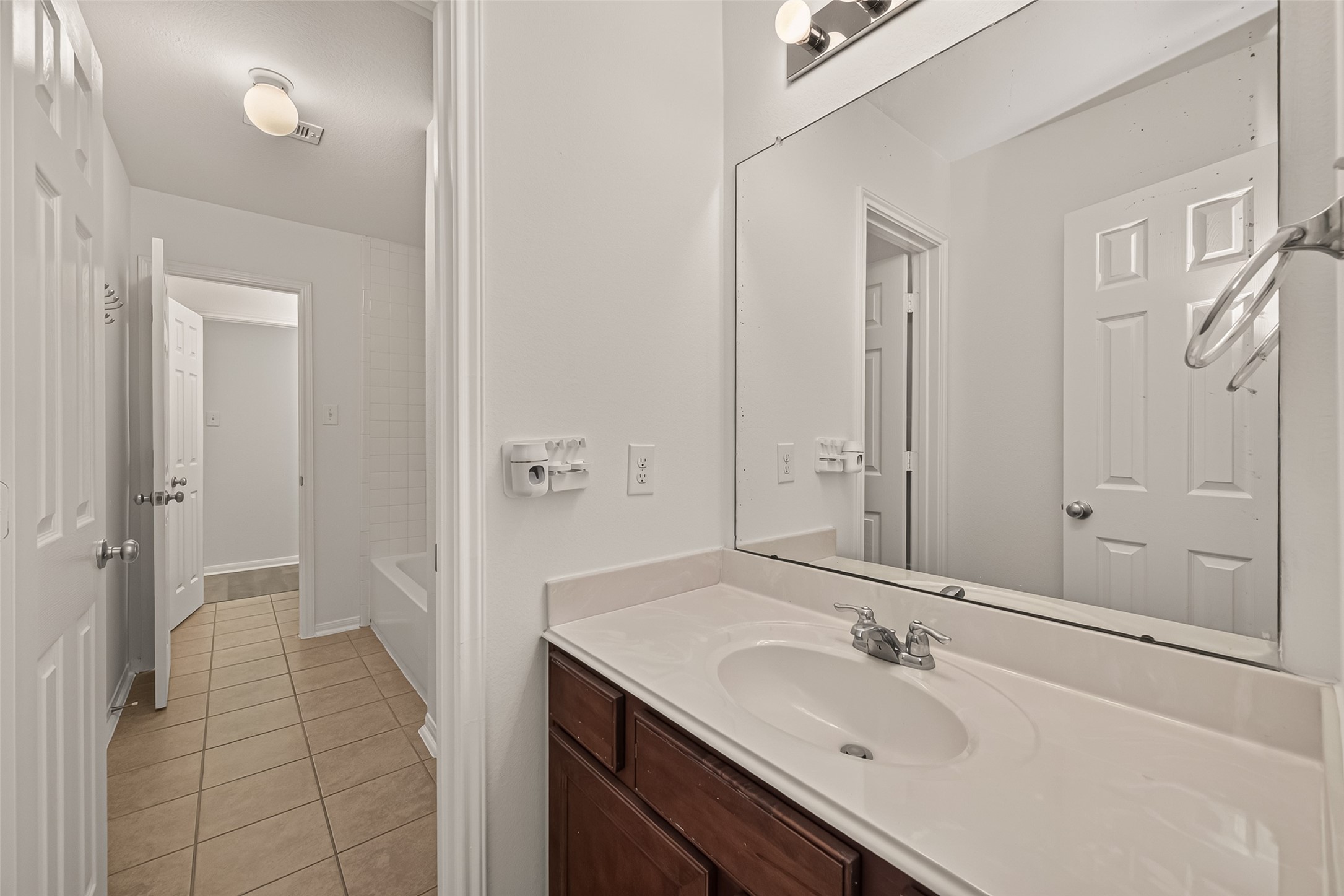 4714 Lake Rim Drive Property Photo 17