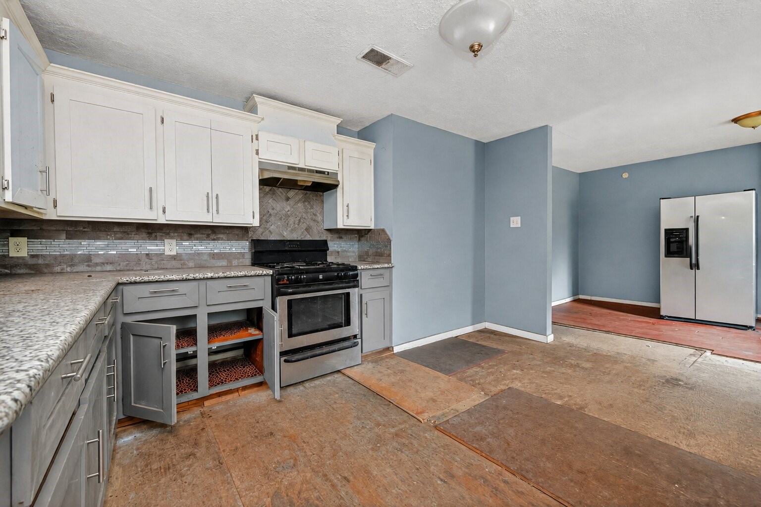 217 N Holly Avenue Property Photo 10