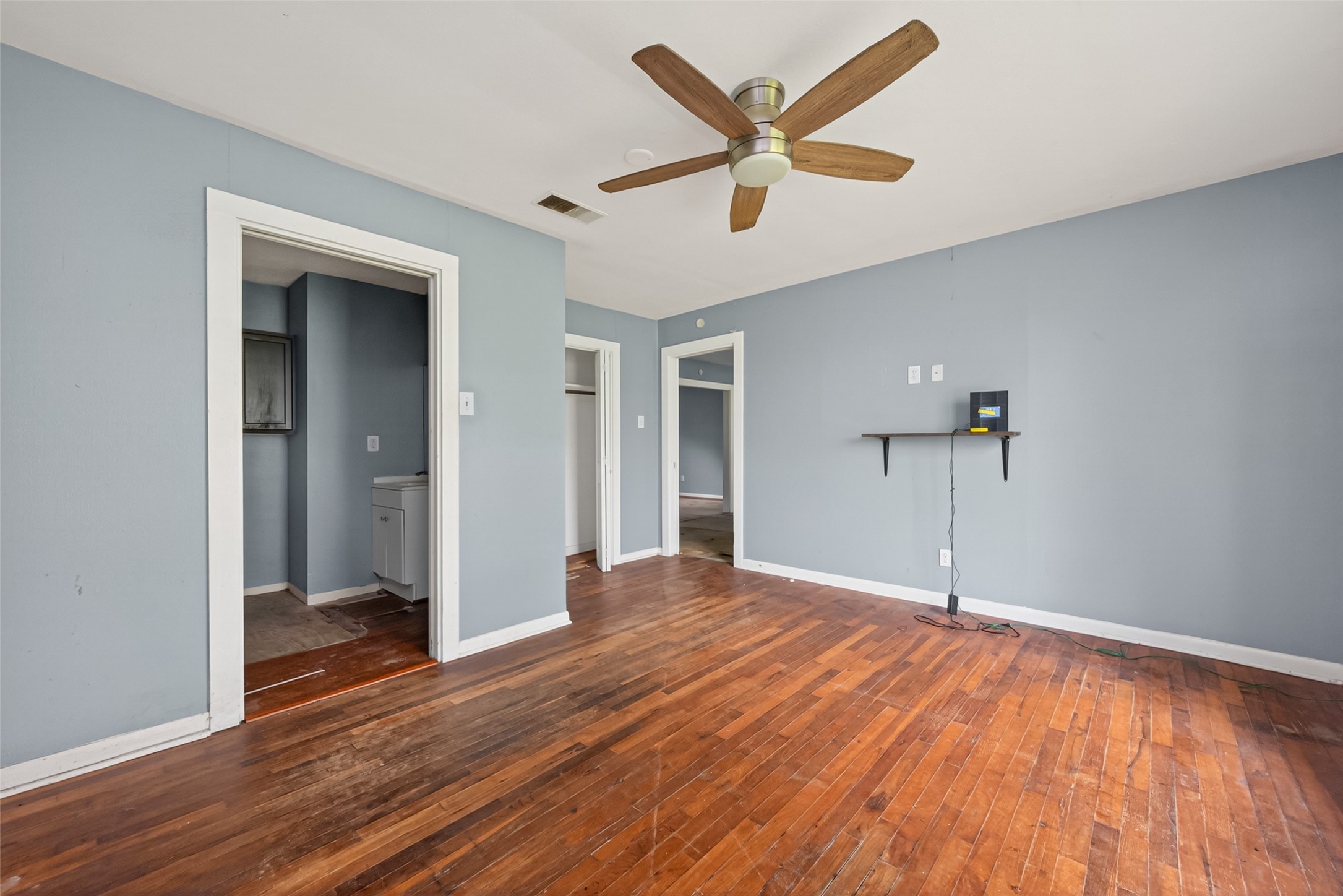 217 N Holly Avenue Property Photo 16