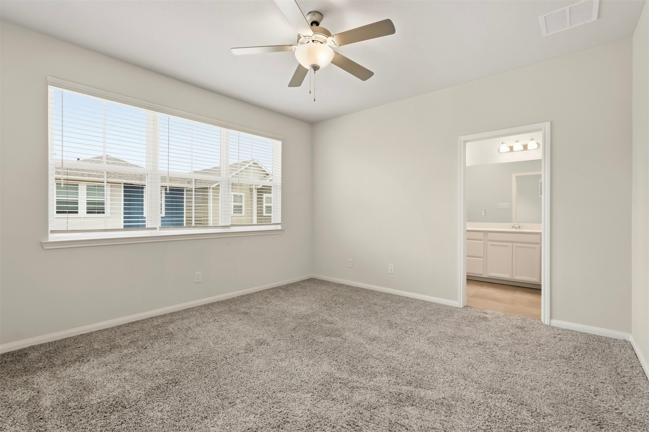 1516 Lakeline Oak Drive Property Photo 15