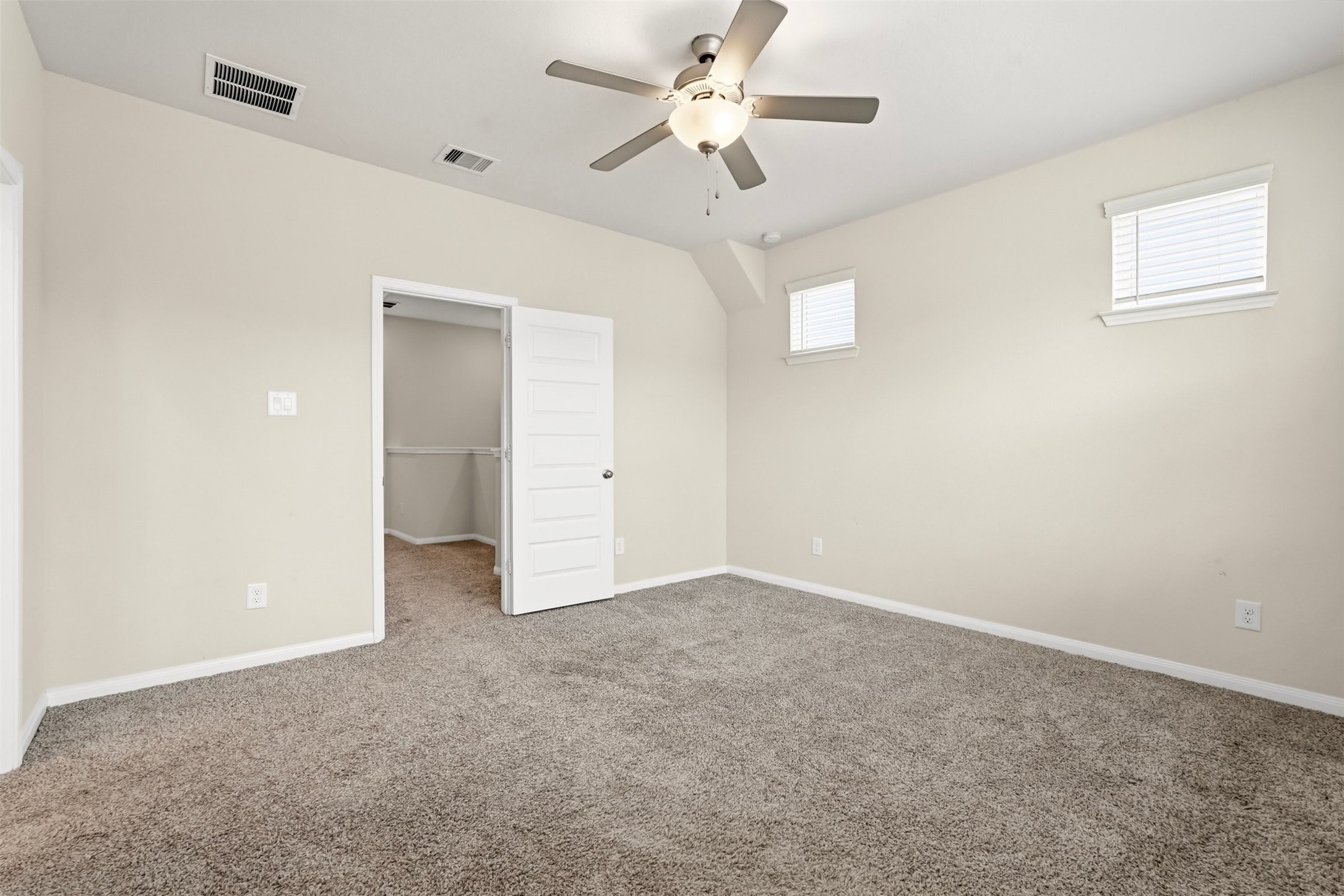 1516 Lakeline Oak Drive Property Photo 16
