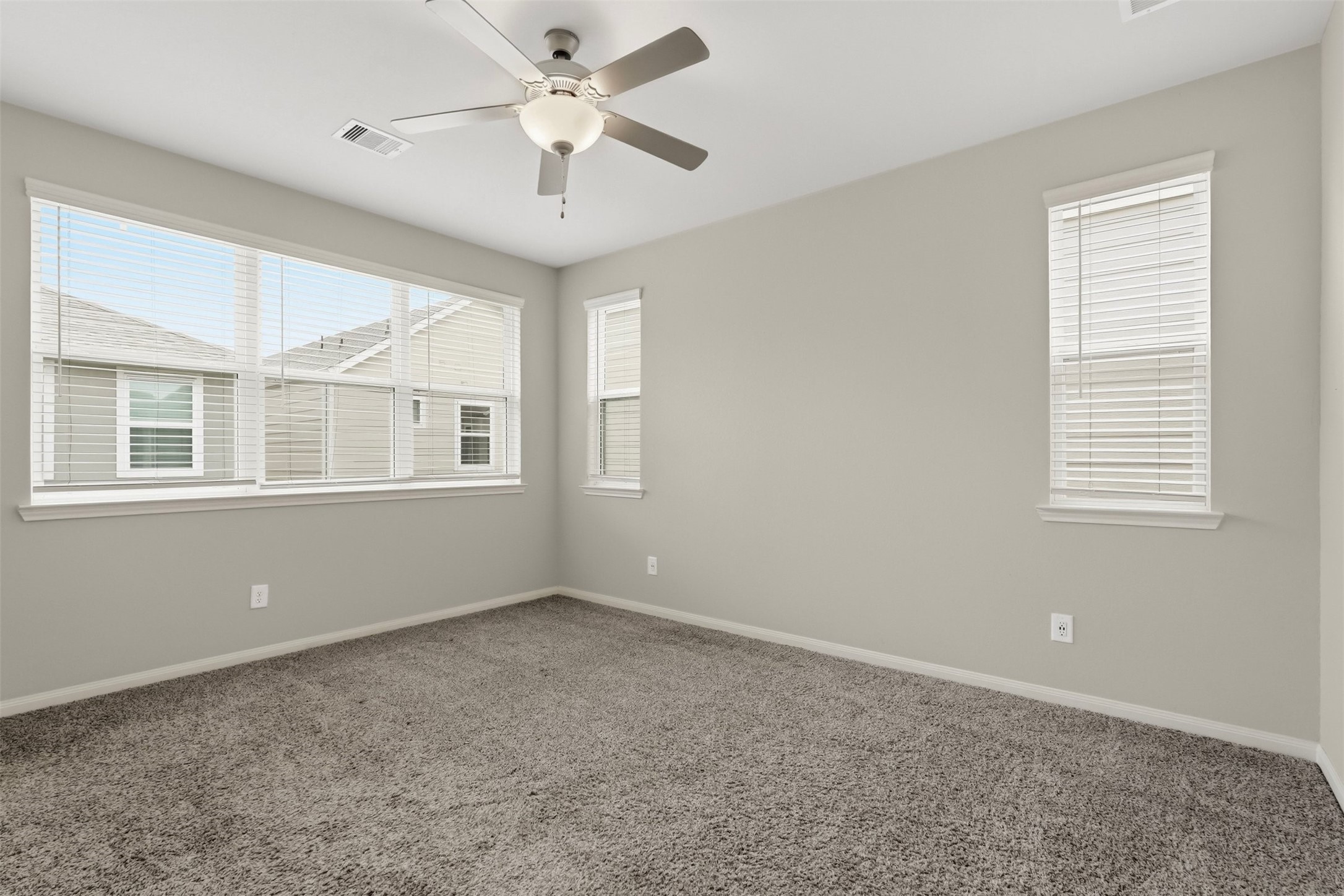 1516 Lakeline Oak Drive Property Photo 19