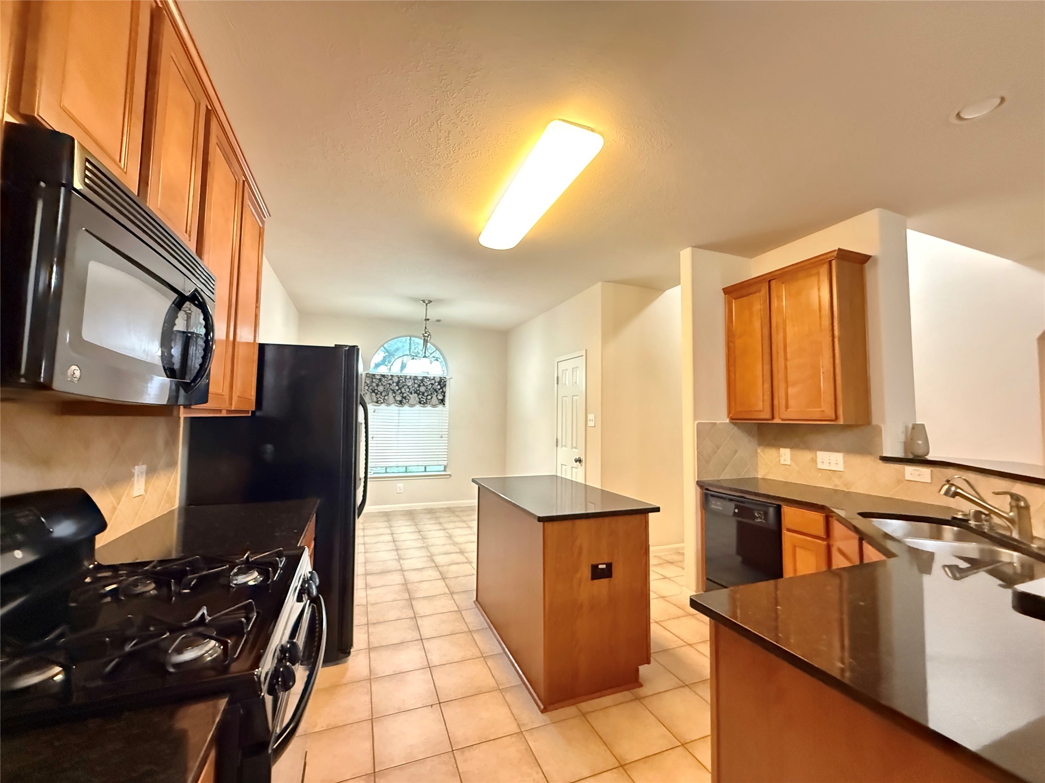 7323 Boerne Creek Drive Property Photo 9