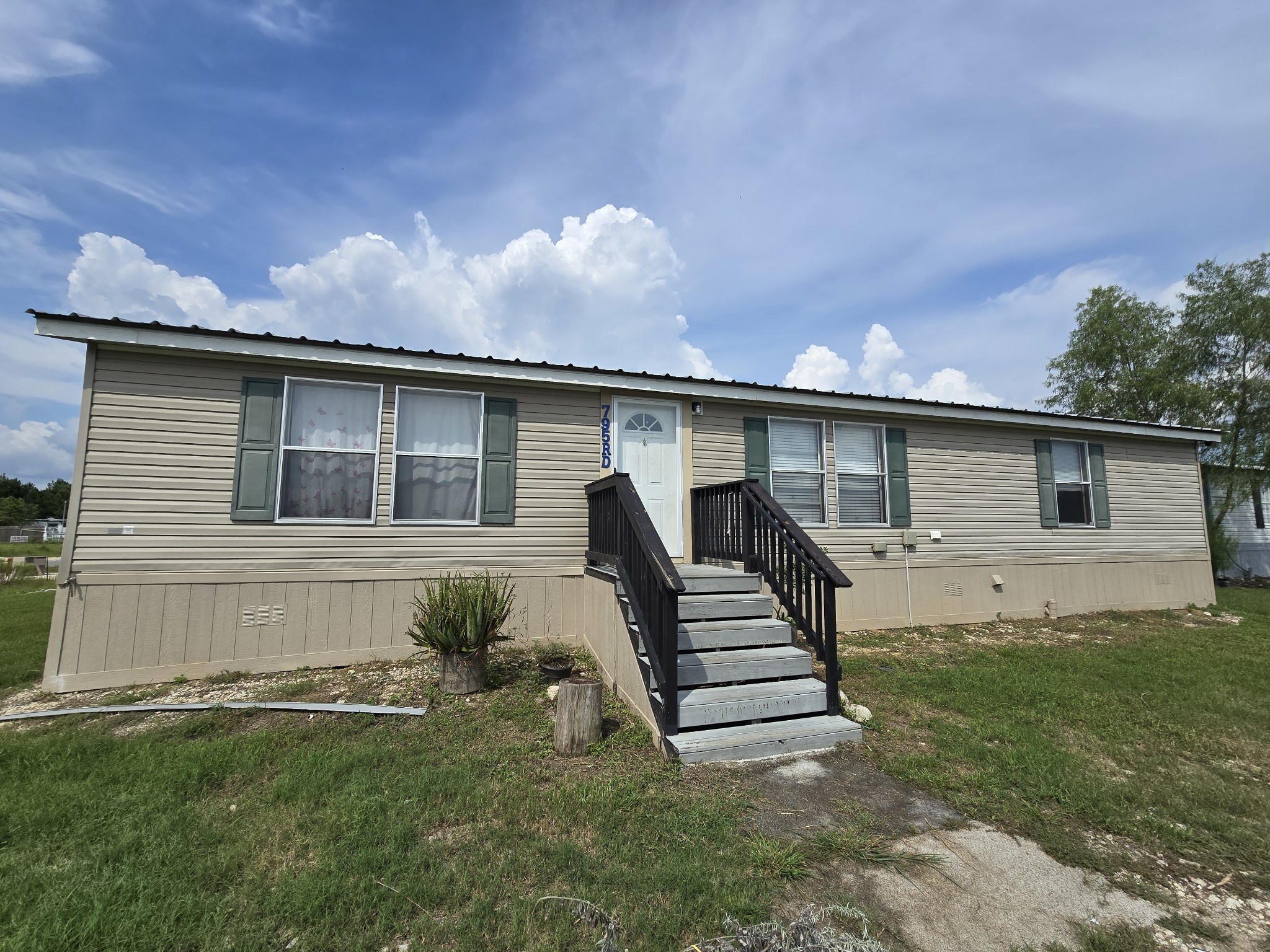 795 Road 5701 Property Photo 1