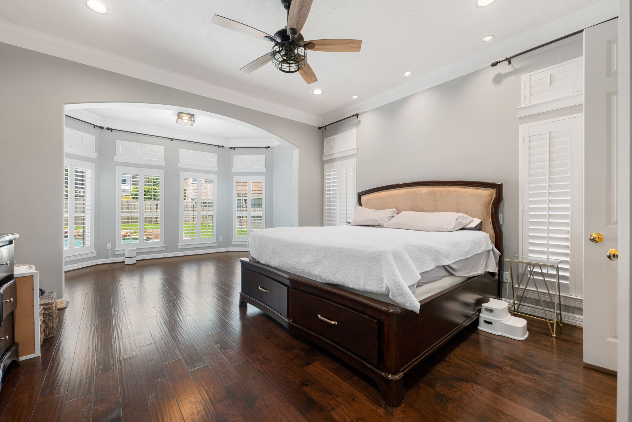 8123 Cranbrook Hollow Lane Property Photo 13