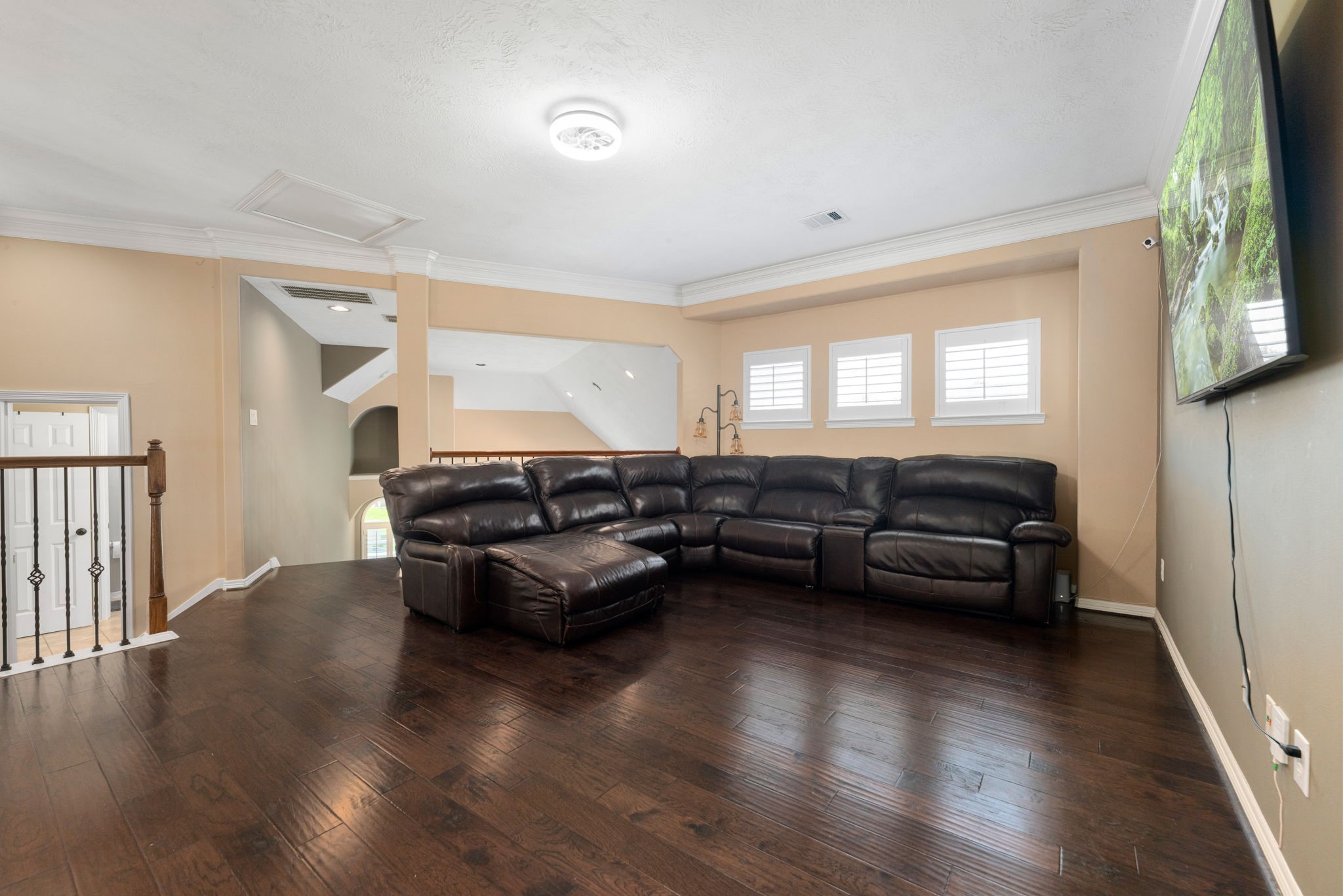 8123 Cranbrook Hollow Lane Property Photo 16