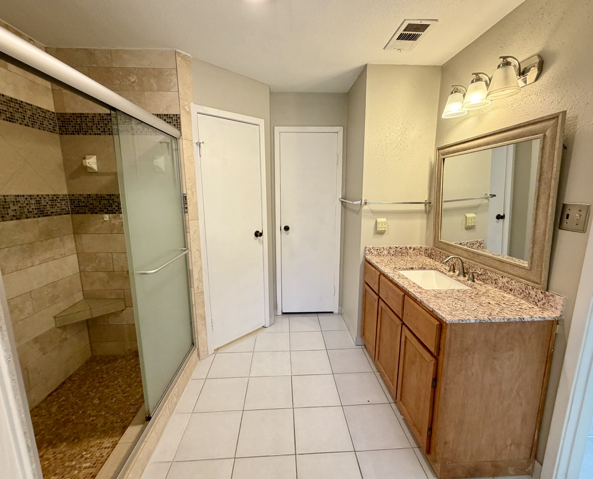 13715 Flagstone Drive Property Photo 11