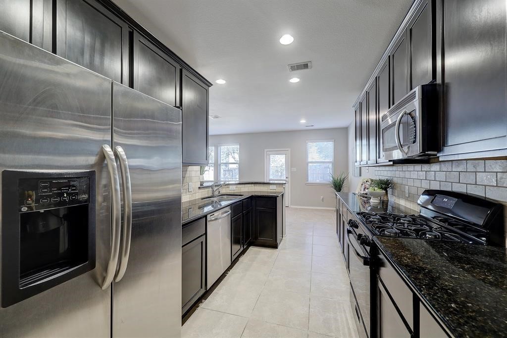 24511 Folkstone Circle Property Photo 14