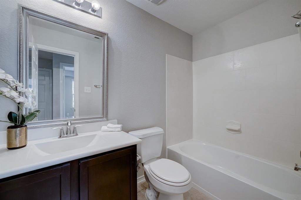 24511 Folkstone Circle Property Photo 24