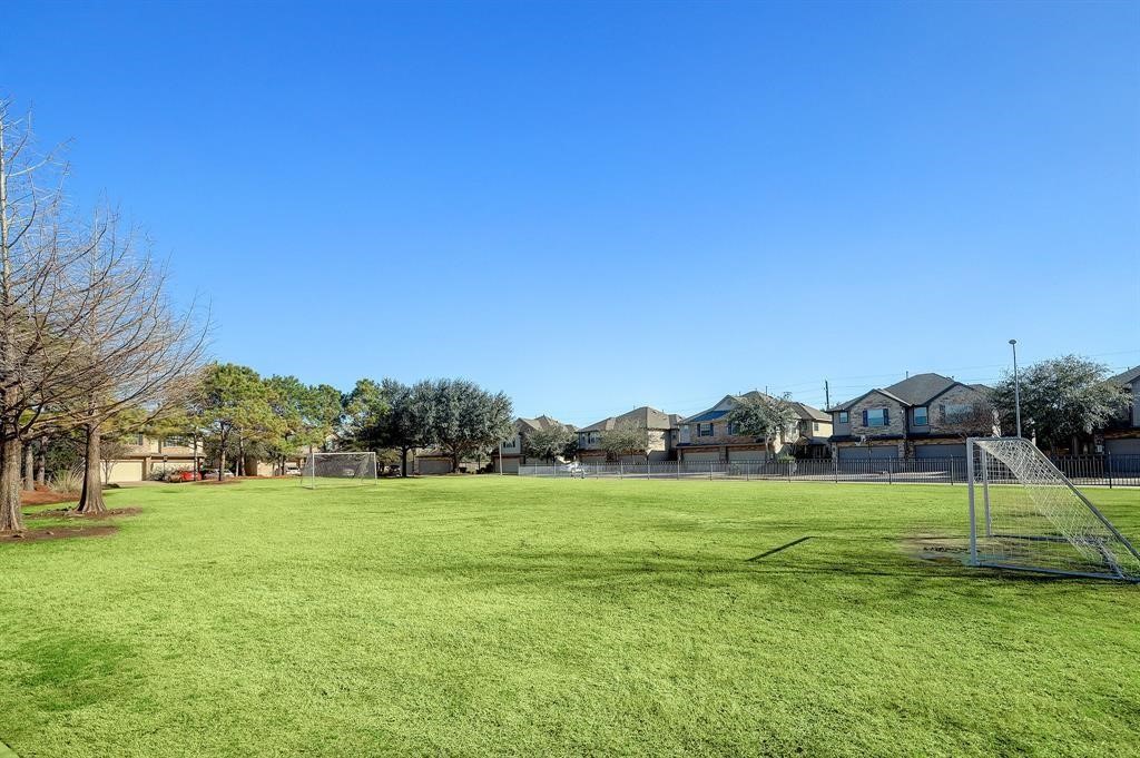 24511 Folkstone Circle Property Photo 28