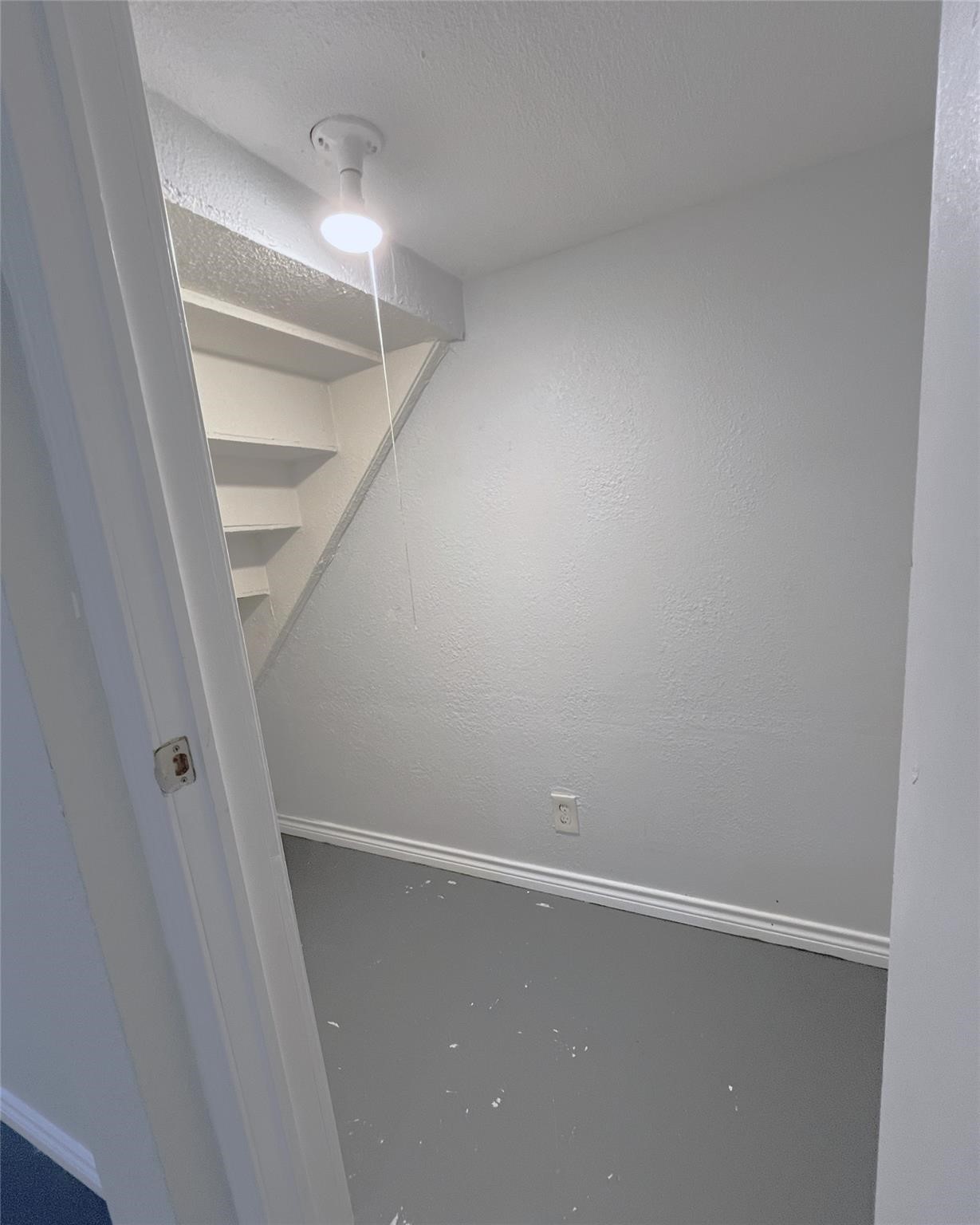 1127 Walling Street 2 Property Photo 14
