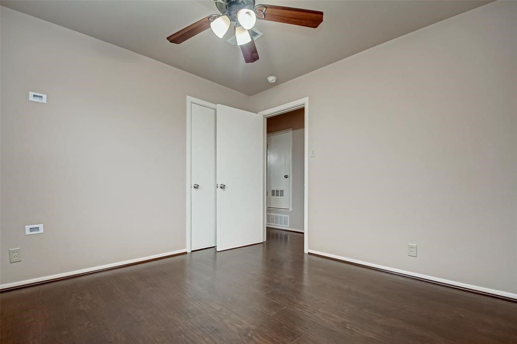 8518 Forum Drive Property Photo 11