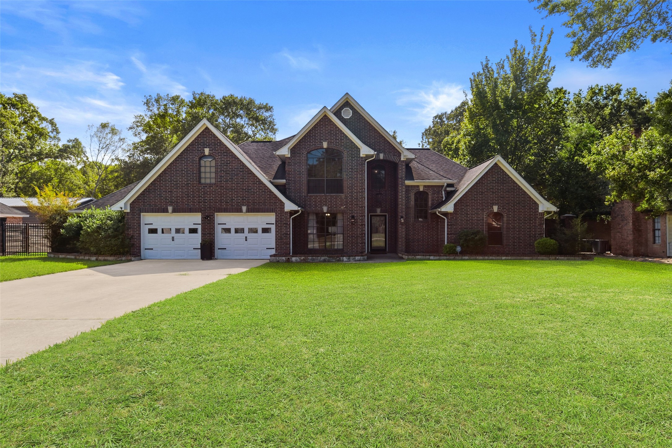 223 Oetken W Property Photo 2