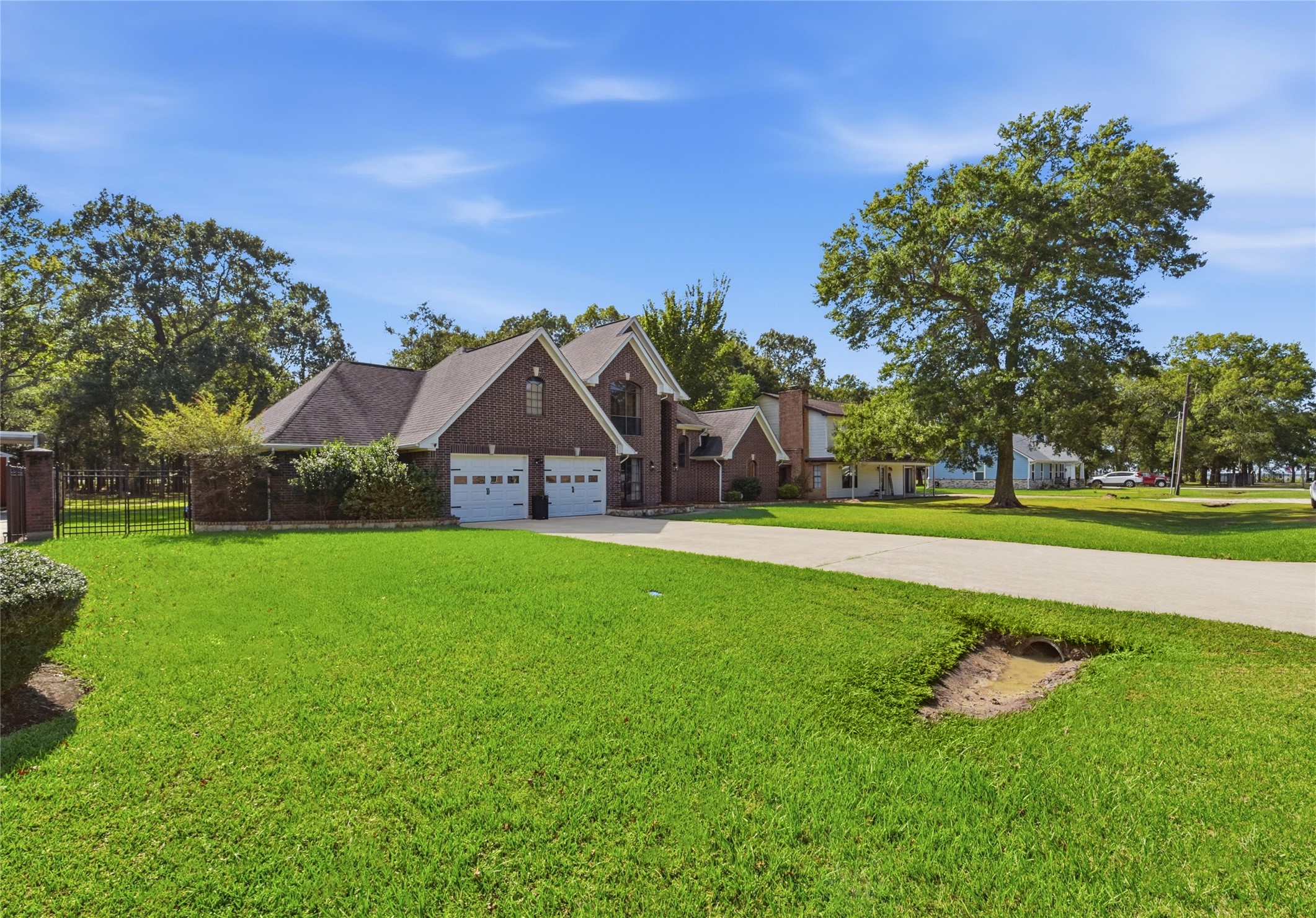 223 Oetken W Property Photo 5