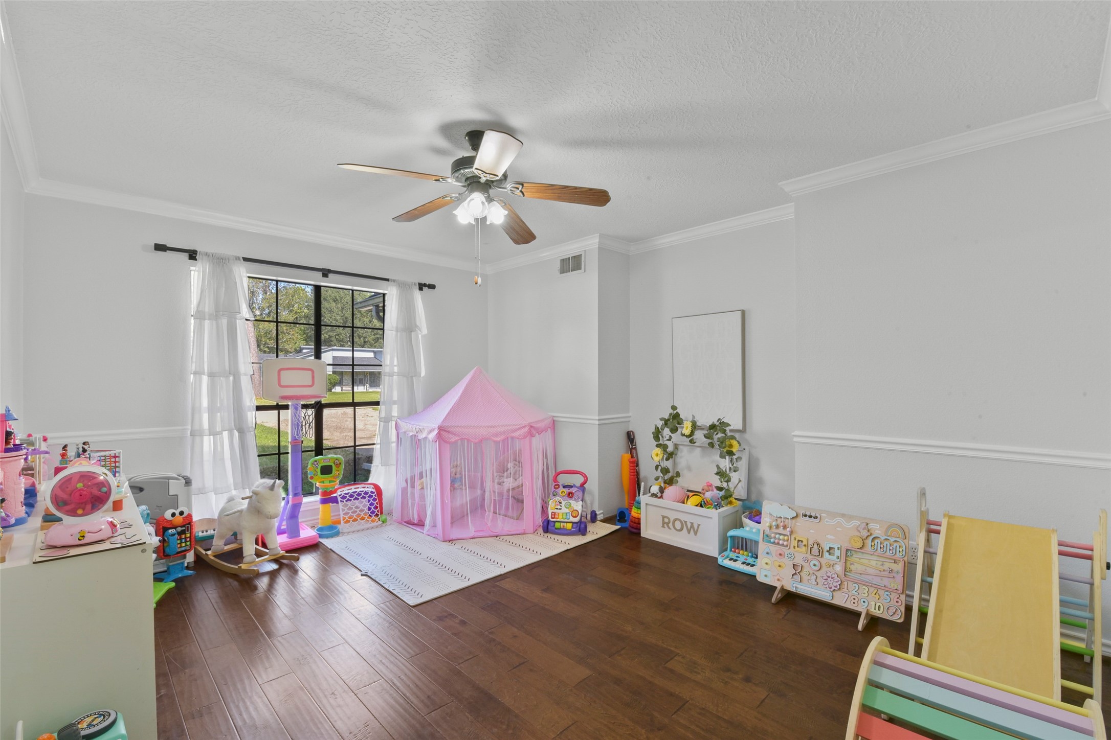 223 Oetken W Property Photo 10