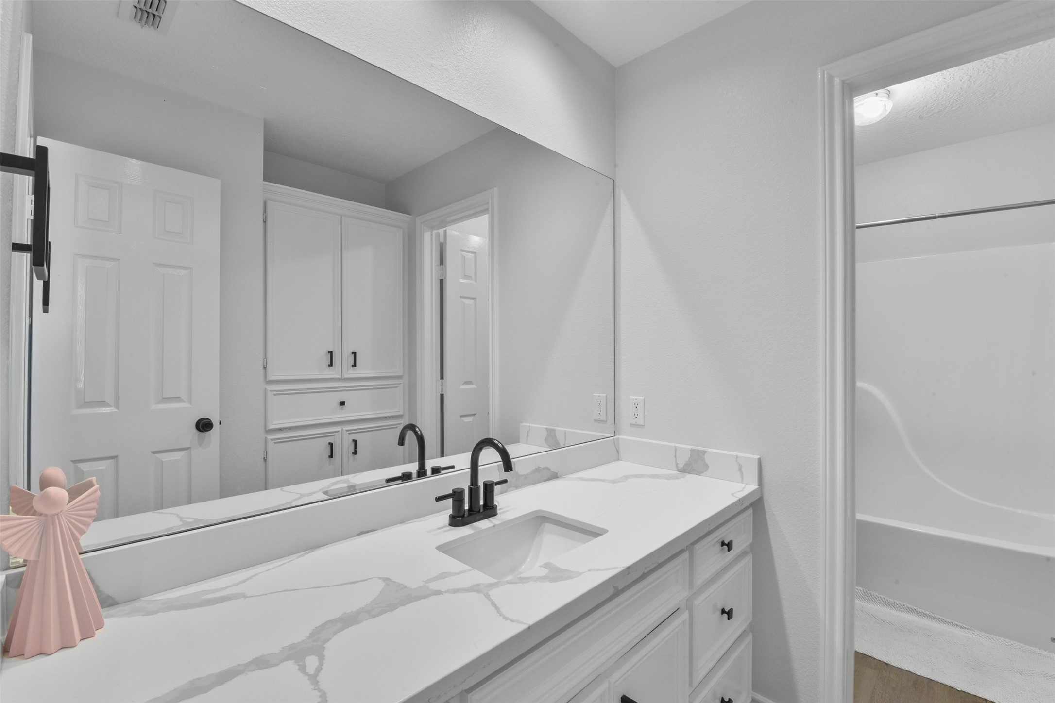 223 Oetken W Property Photo 34