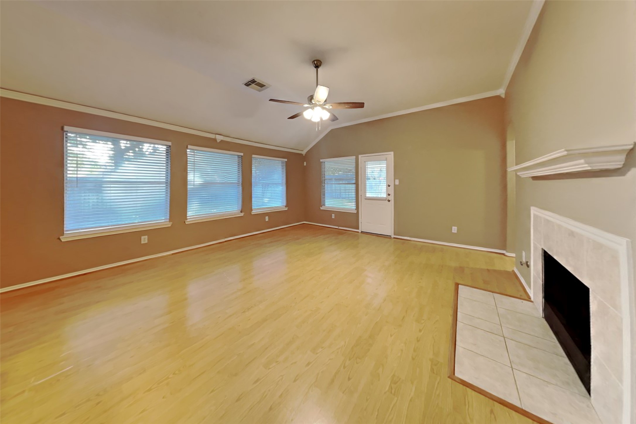 16442 Redbud Berry Lane Property Photo 3