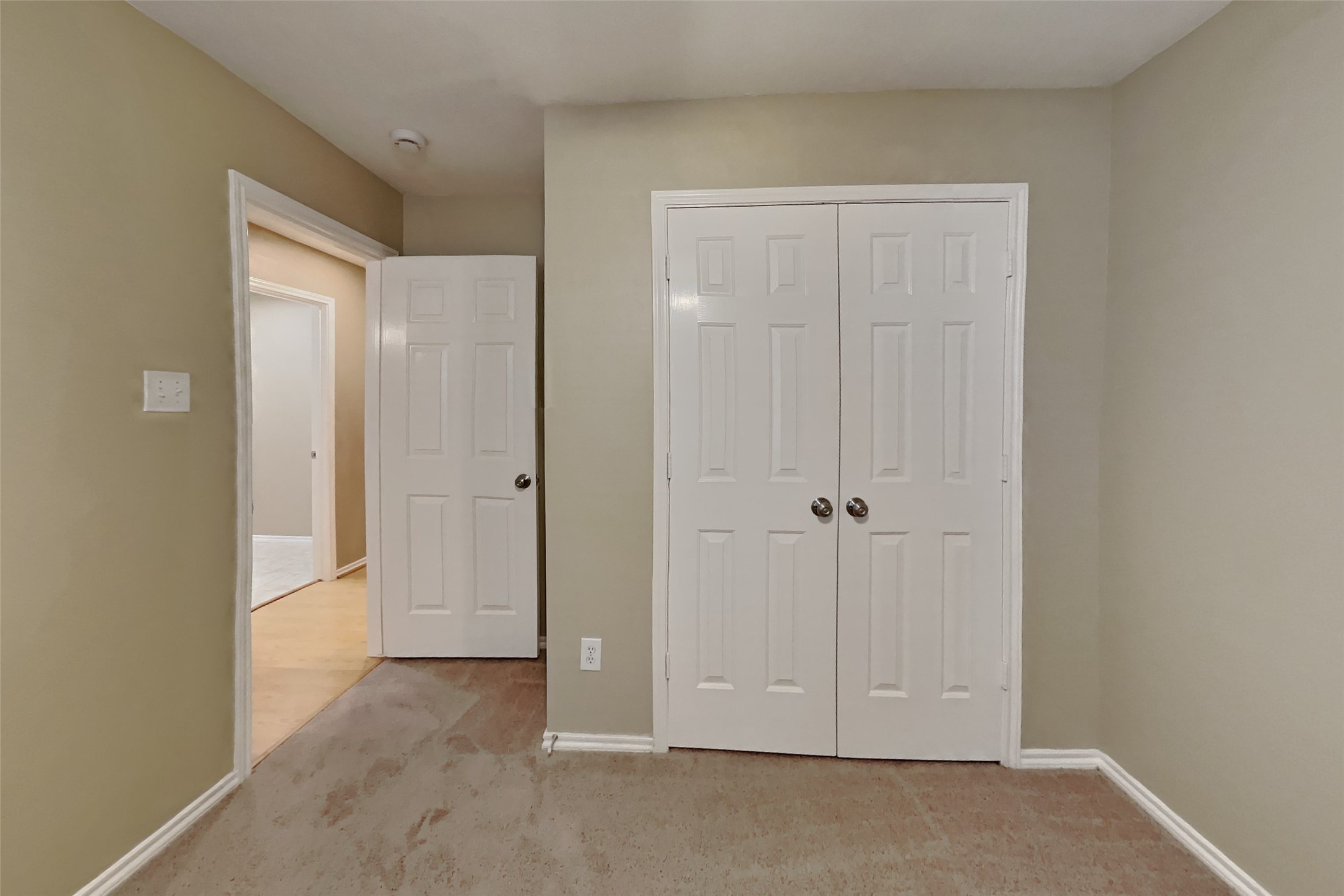 16442 Redbud Berry Lane Property Photo 17