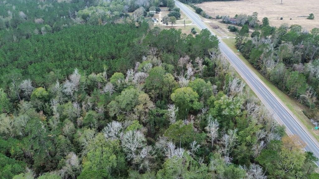 11948 Highway 190 E Property Photo 9